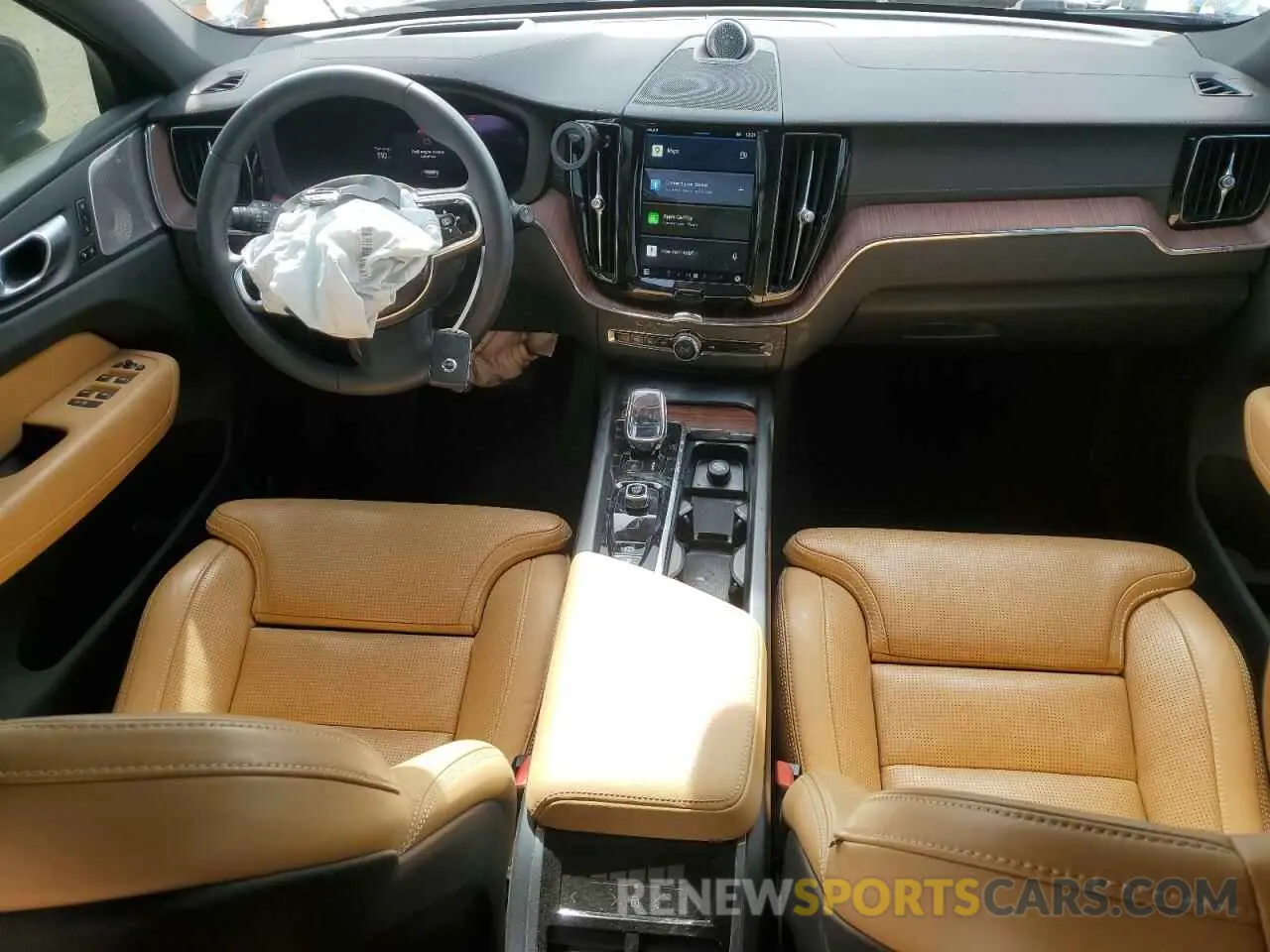 8 fotografías del automóvil dañado YV4L12RX0P1373272 VOLVO XC60 ULTIM 2023