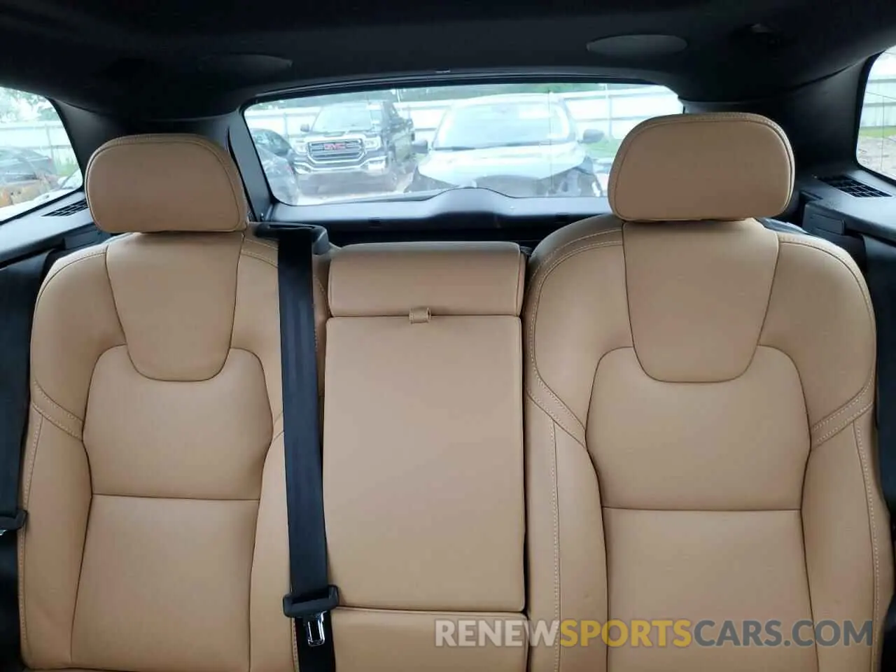 10 fotografías del automóvil dañado YV4L12RX2P1373659 VOLVO XC60 ULTIM 2023
