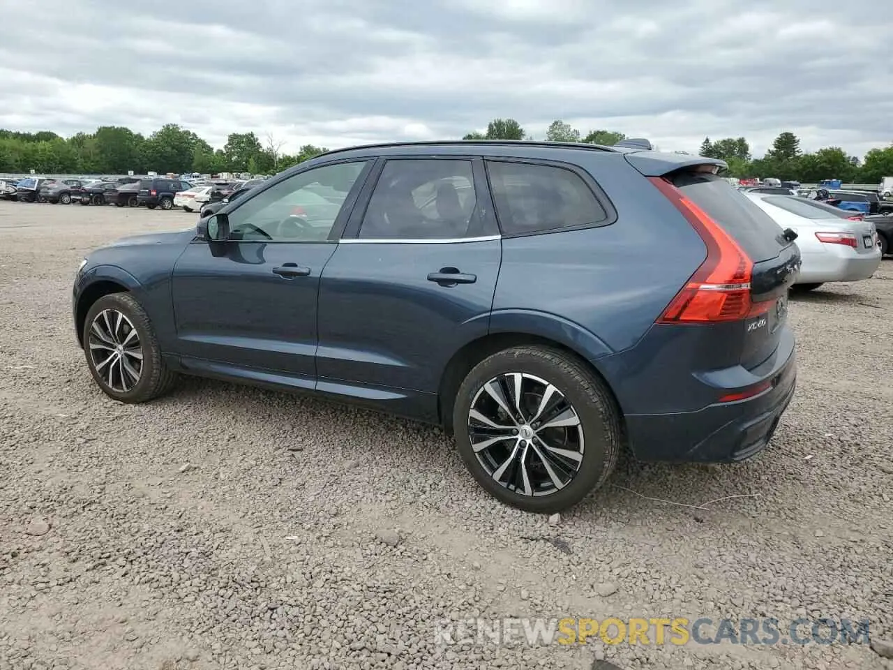 2 fotografías del automóvil dañado YV4L12RX2P1373659 VOLVO XC60 ULTIM 2023