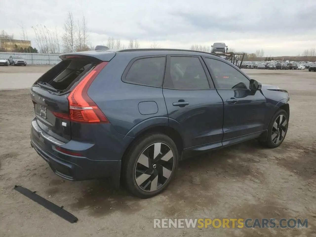 3 fotografías del automóvil dañado LYVH60DMXRB938229 VOLVO XC60 ULTIM 2024