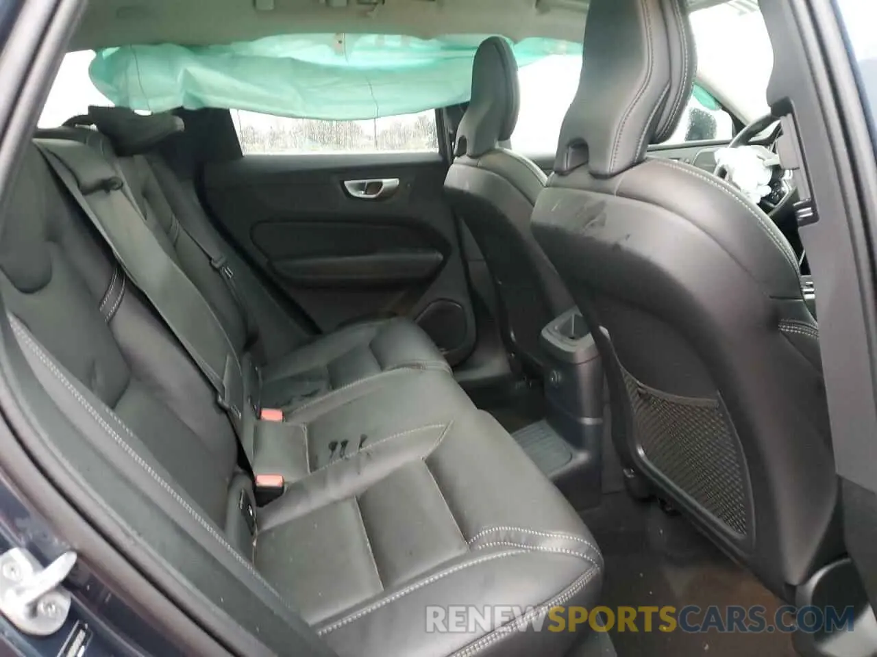 11 fotografías del automóvil dañado YV4H60DM0R1873010 VOLVO XC60 ULTIM 2024