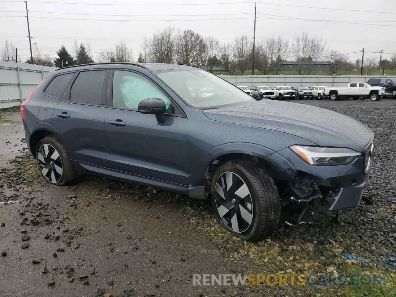 4 fotografías del automóvil dañado YV4H60DM0R1873010 VOLVO XC60 ULTIM 2024