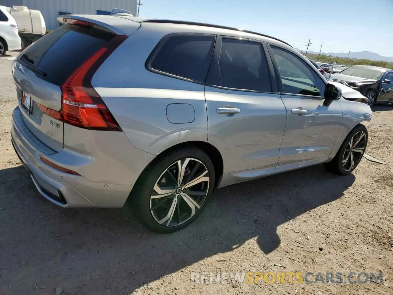 3 fotografías del automóvil dañado YV4L12RM0R1715649 VOLVO XC60 ULTIM 2024