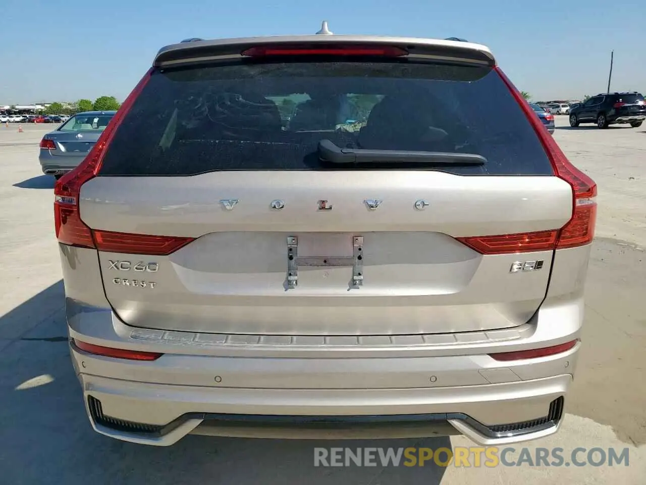 6 fotografías del automóvil dañado YV4L12RM0R1933865 VOLVO XC60 ULTIM 2024
