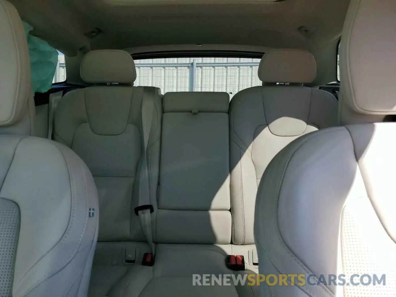 10 fotografías del automóvil dañado YV4L12RM6R1731953 VOLVO XC60 ULTIM 2024
