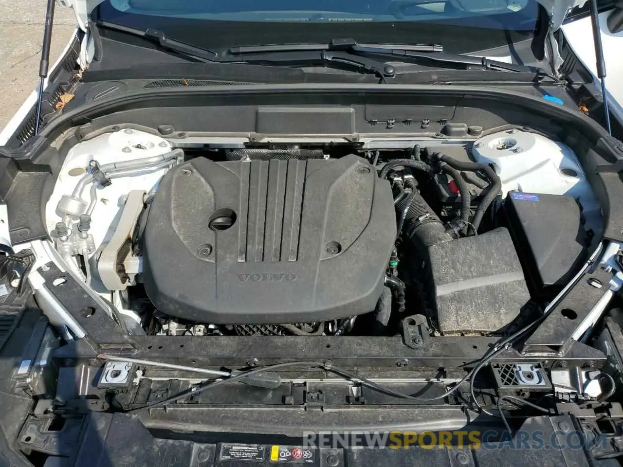 12 fotografías del automóvil dañado YV4L12RM6R1731953 VOLVO XC60 ULTIM 2024