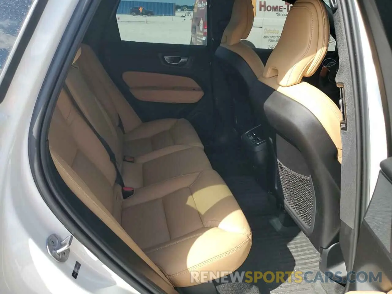 11 fotografías del automóvil dañado YV4L12RM6R1744041 VOLVO XC60 ULTIM 2024