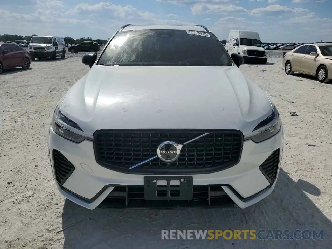 5 fotografías del automóvil dañado YV4L12RM6R1744041 VOLVO XC60 ULTIM 2024