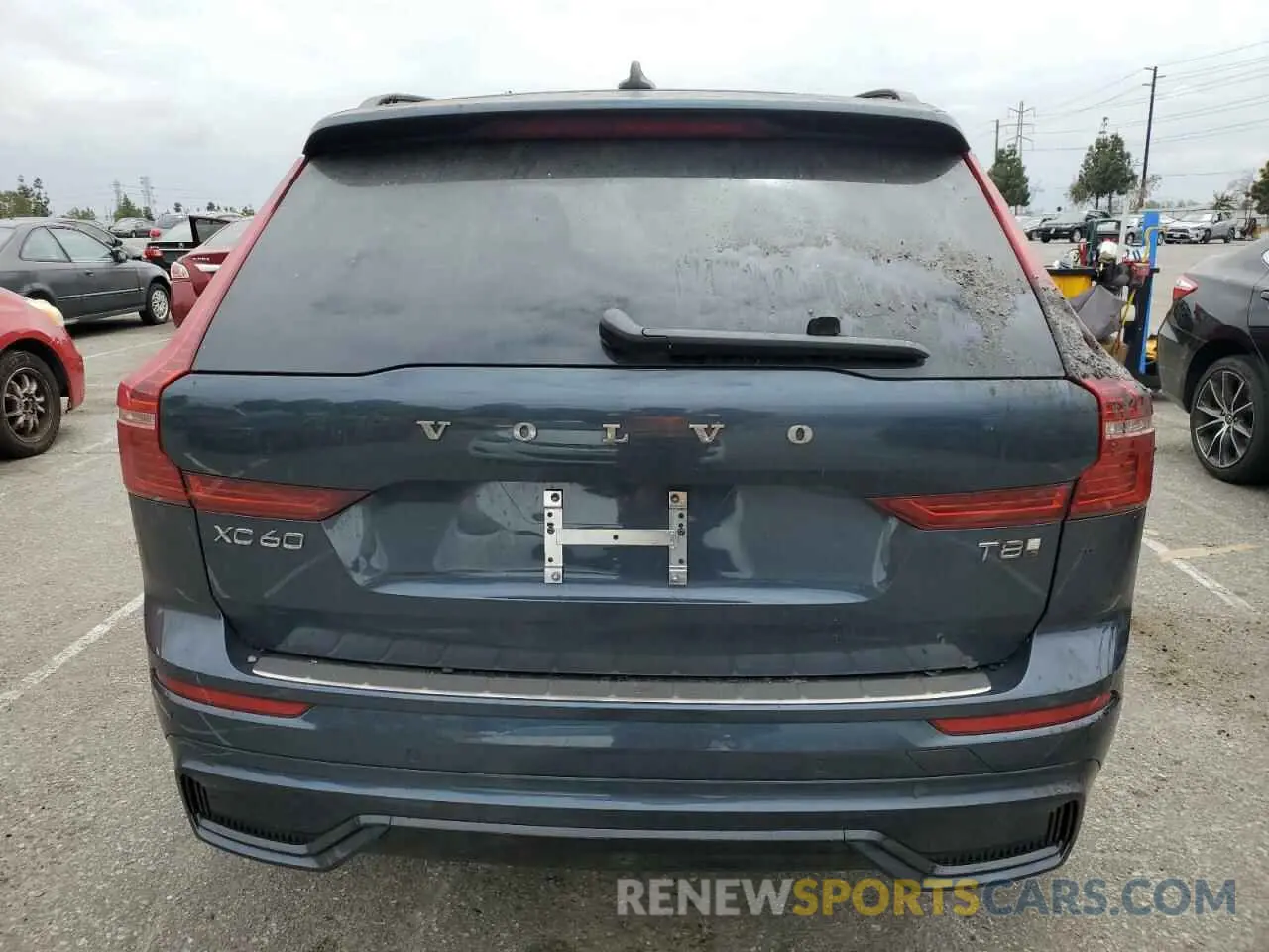 6 fotografías del automóvil dañado YV4H60RM9S1121112 VOLVO XC60 ULTRA 2025