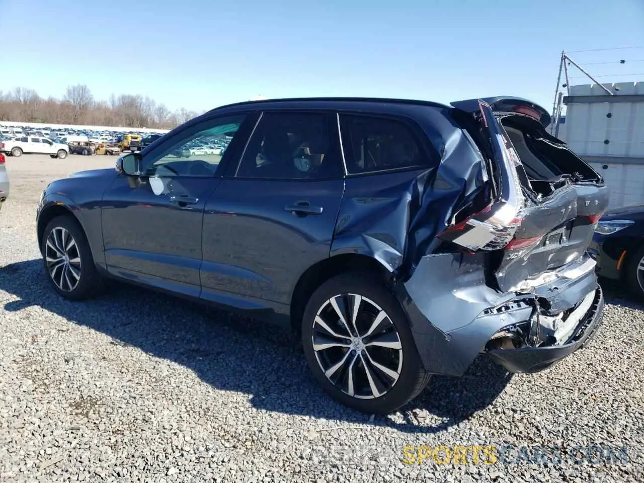 2 fotografías del automóvil dañado YV4M12RM7S1002340 VOLVO XC60 ULTRA 2025