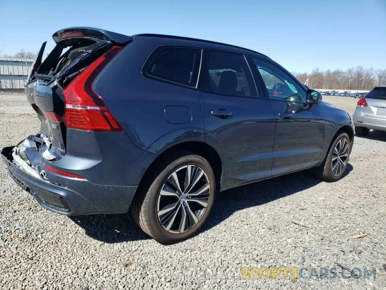 3 fotografías del automóvil dañado YV4M12RM7S1002340 VOLVO XC60 ULTRA 2025
