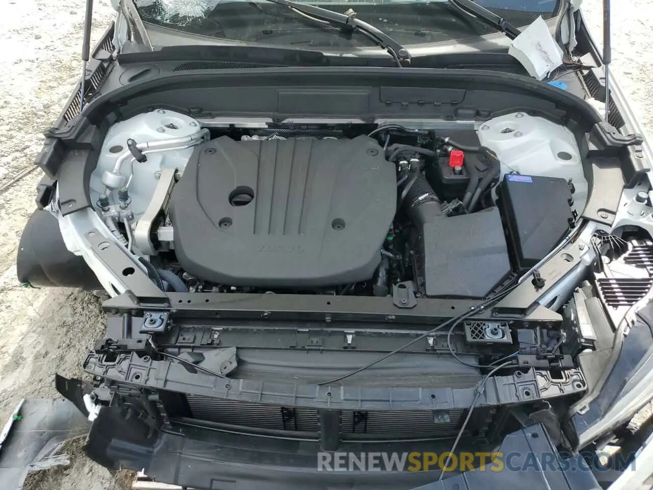 12 fotografías del automóvil dañado YV4M12RM8S1019115 VOLVO XC60 ULTRA 2025