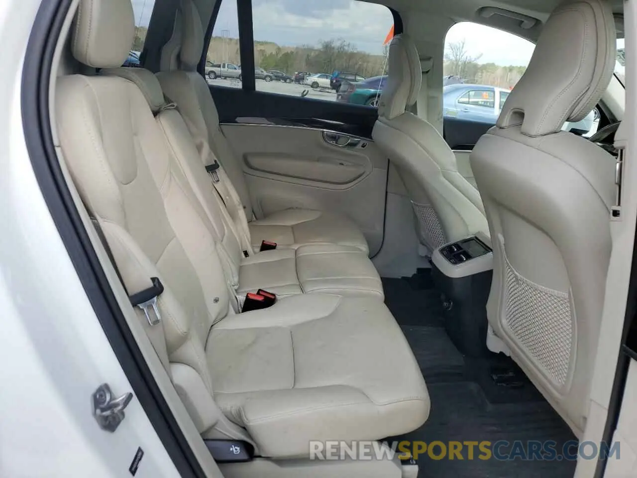 11 fotografías del automóvil dañado YV4102CK2K1425064 VOLVO XC90 2019
