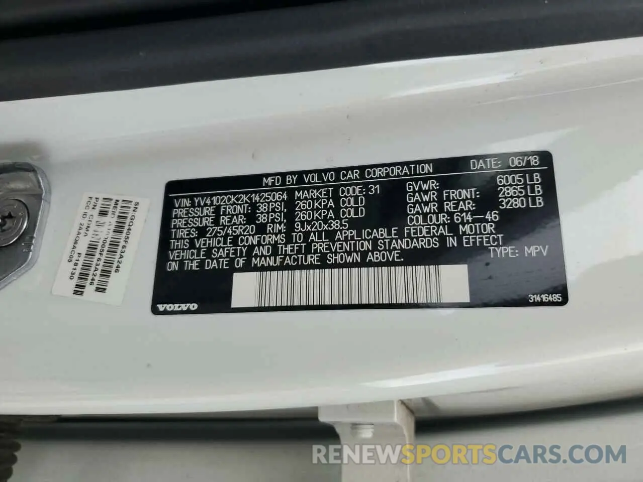 14 fotografías del automóvil dañado YV4102CK2K1425064 VOLVO XC90 2019