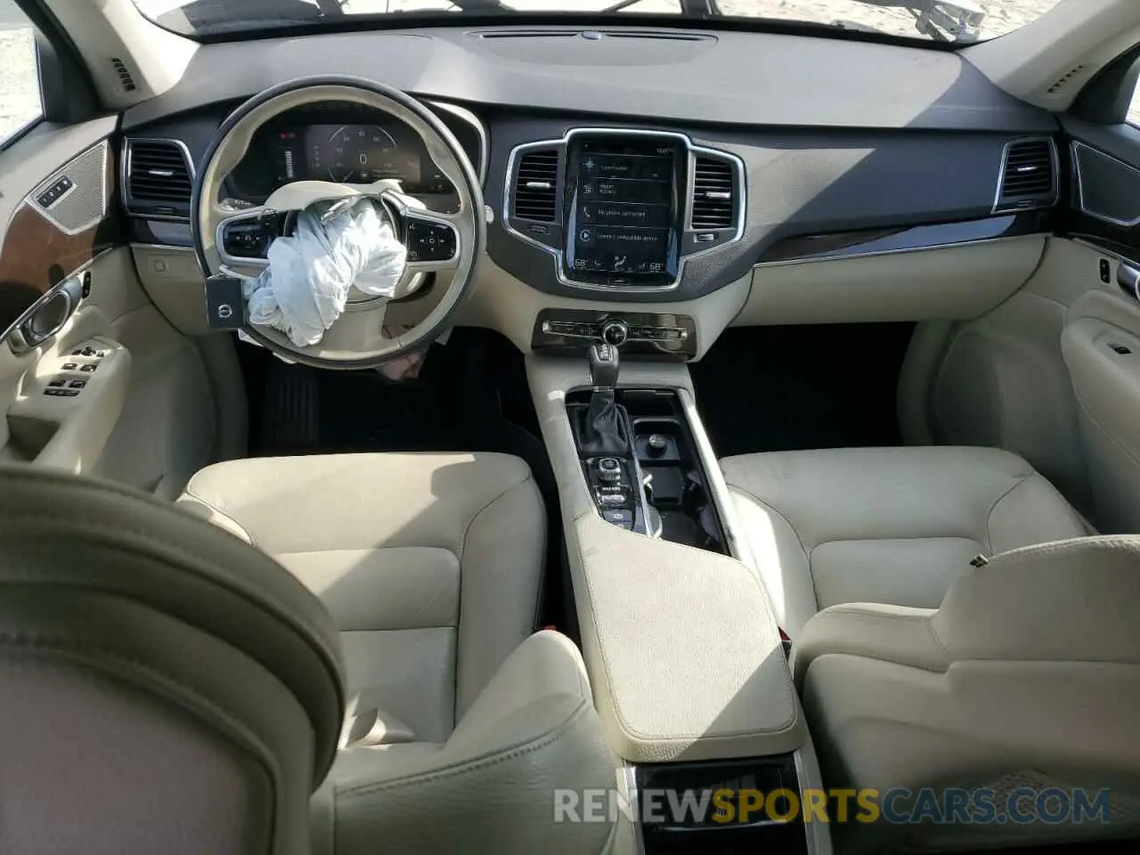 8 fotografías del automóvil dañado YV4102CK2K1425064 VOLVO XC90 2019