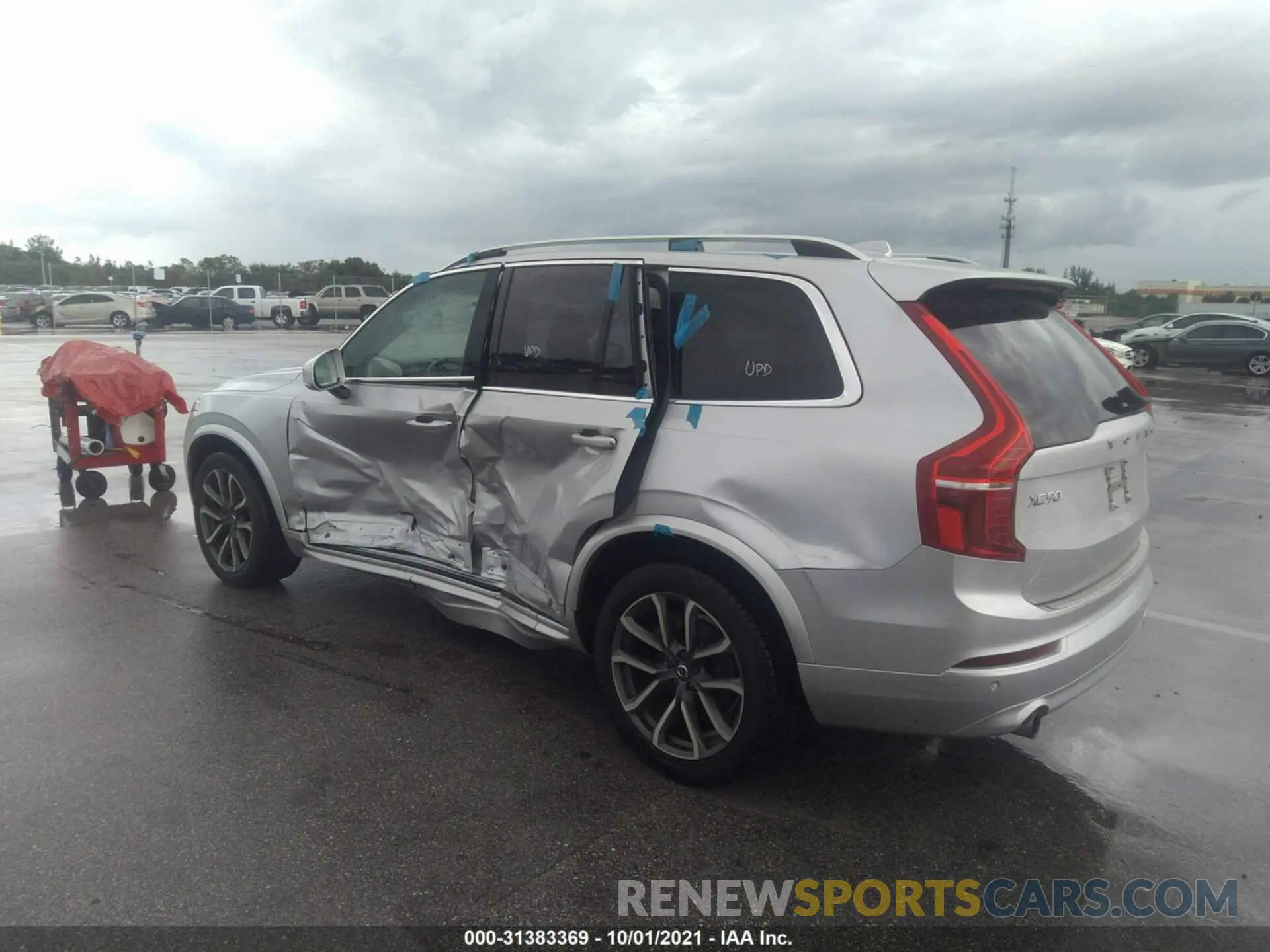 3 fotografías del automóvil dañado YV4102CK2K1506534 VOLVO XC90 2019