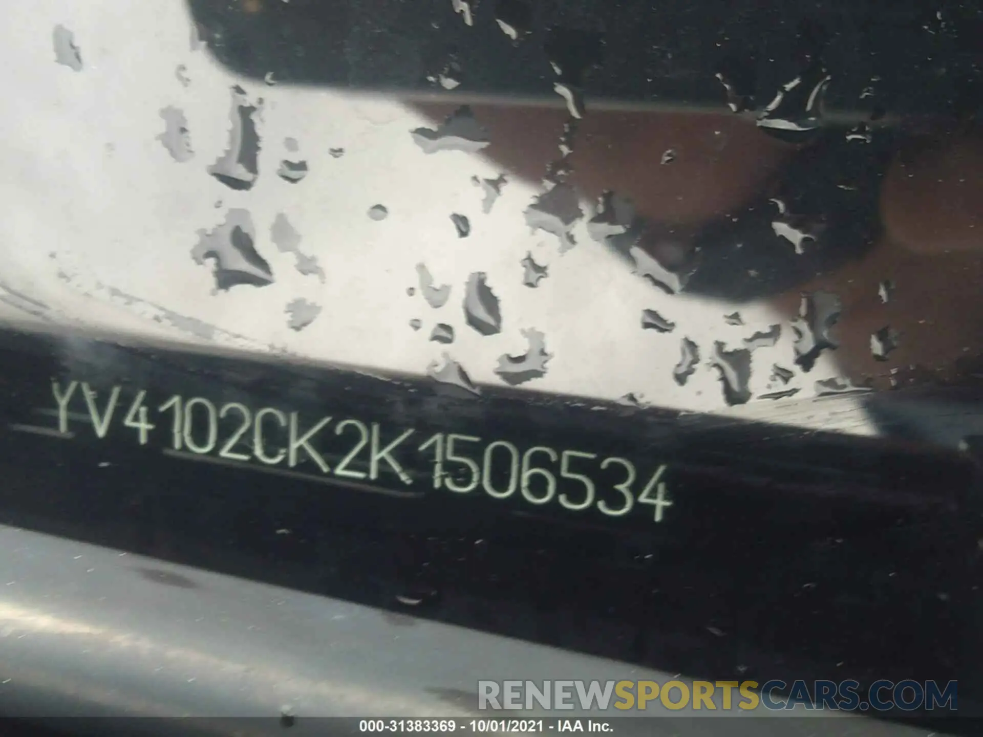 9 fotografías del automóvil dañado YV4102CK2K1506534 VOLVO XC90 2019