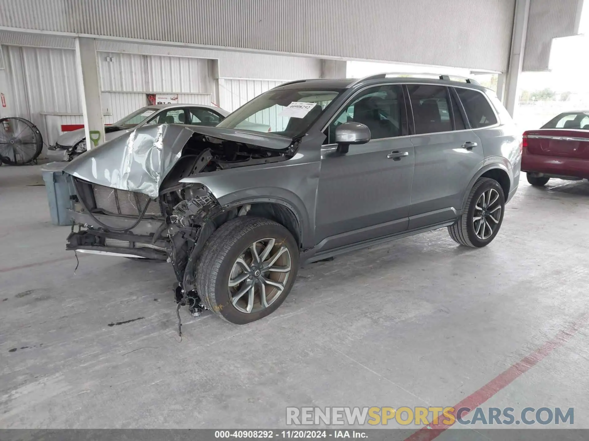 2 fotografías del automóvil dañado YV4102CK3K1418379 VOLVO XC90 2019