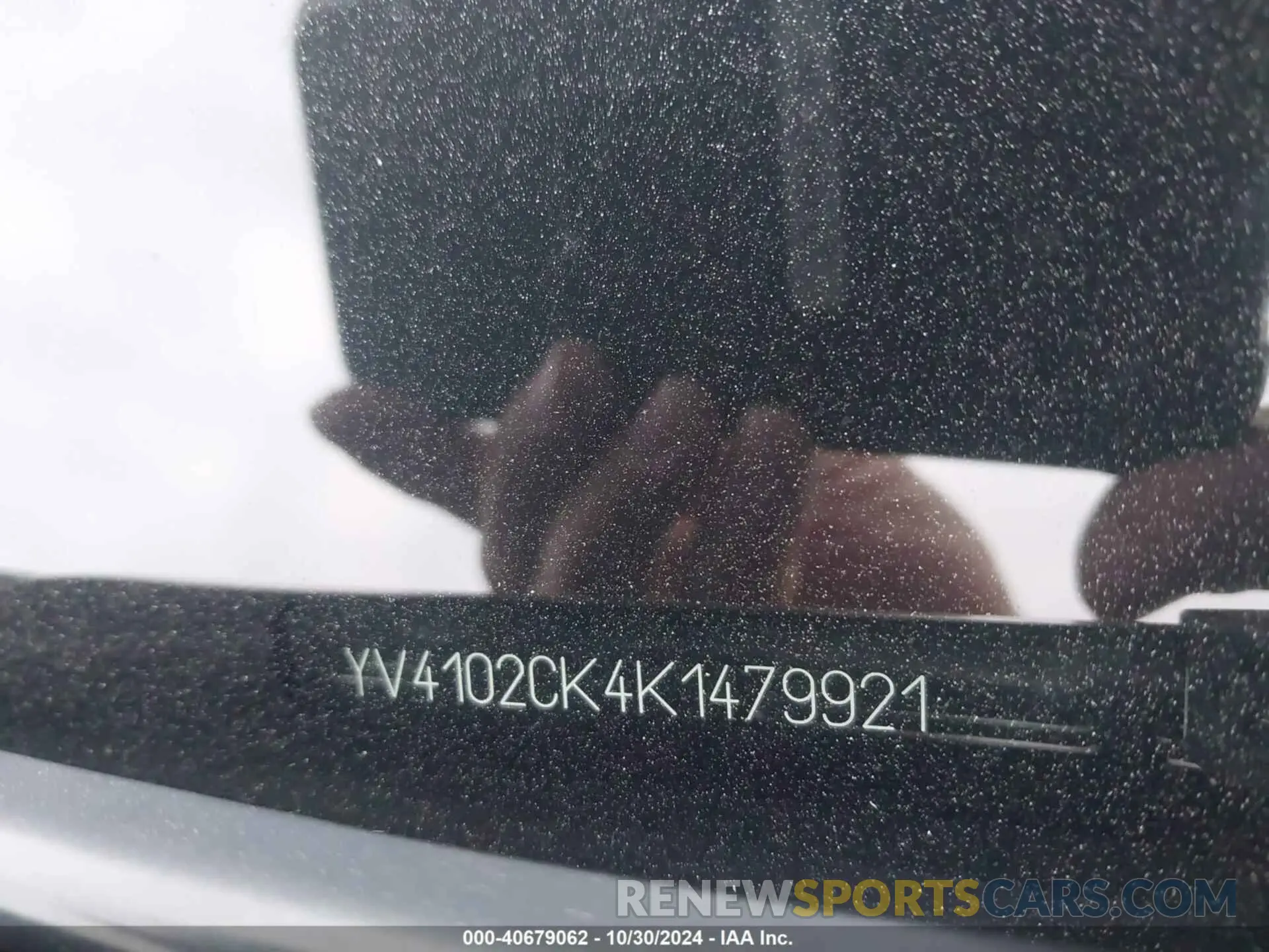 9 fotografías del automóvil dañado YV4102CK4K1479921 VOLVO XC90 2019