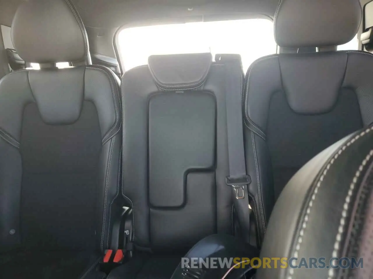 10 fotografías del automóvil dañado YV4102CM3K1460665 VOLVO XC90 2019