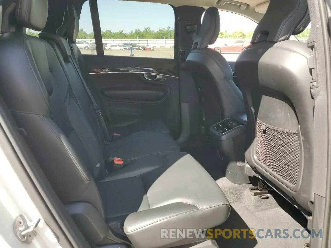 11 fotografías del automóvil dañado YV4102PK0K1509474 VOLVO XC90 2019