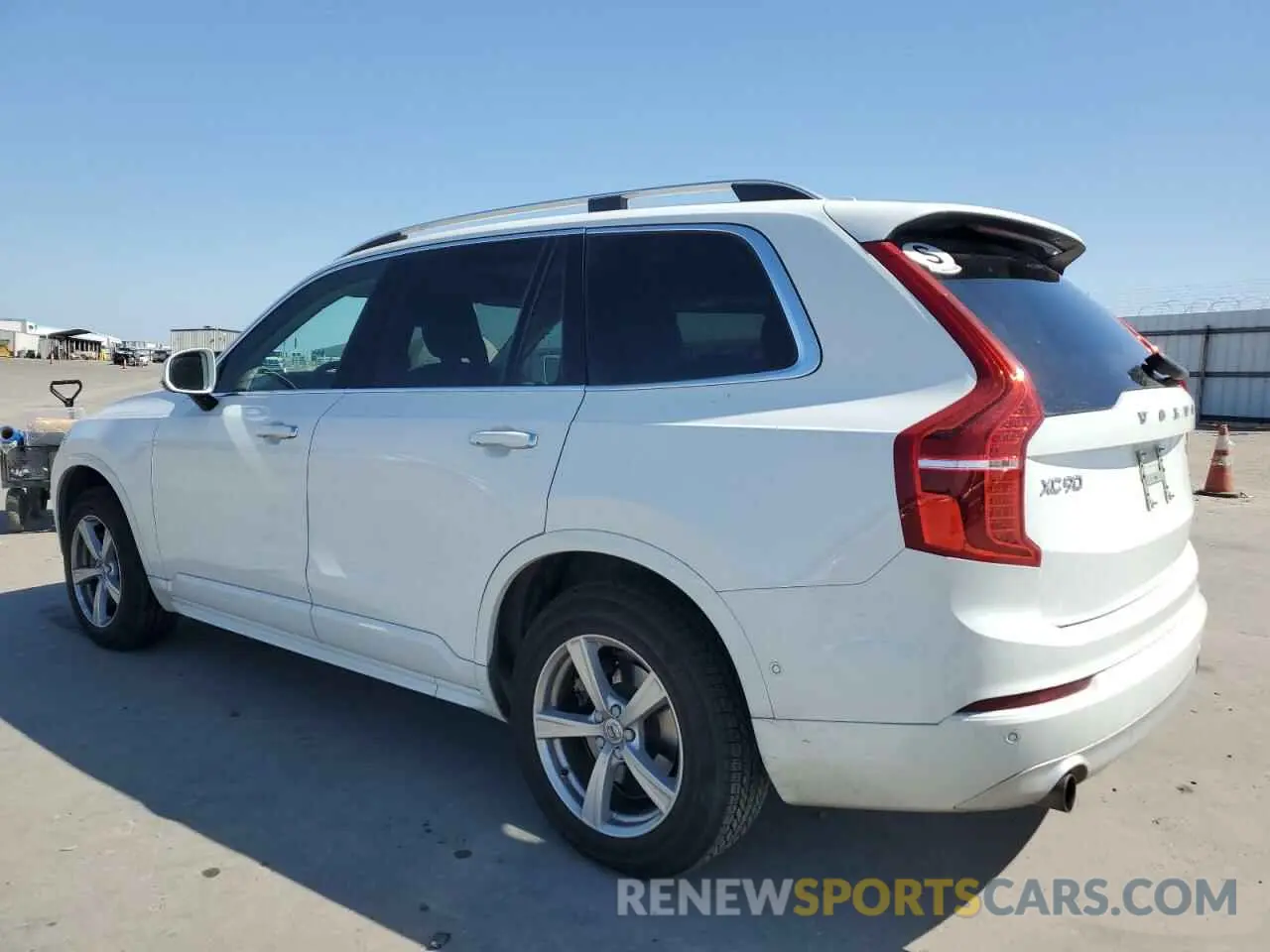 2 fotografías del automóvil dañado YV4102PK0K1509474 VOLVO XC90 2019