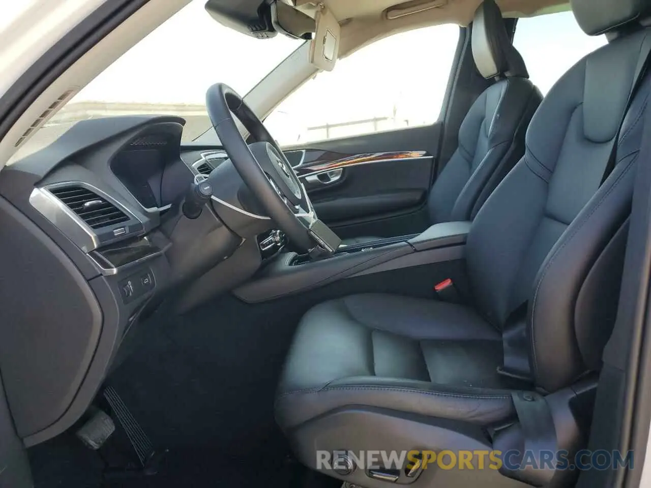 7 fotografías del automóvil dañado YV4102PK0K1509474 VOLVO XC90 2019