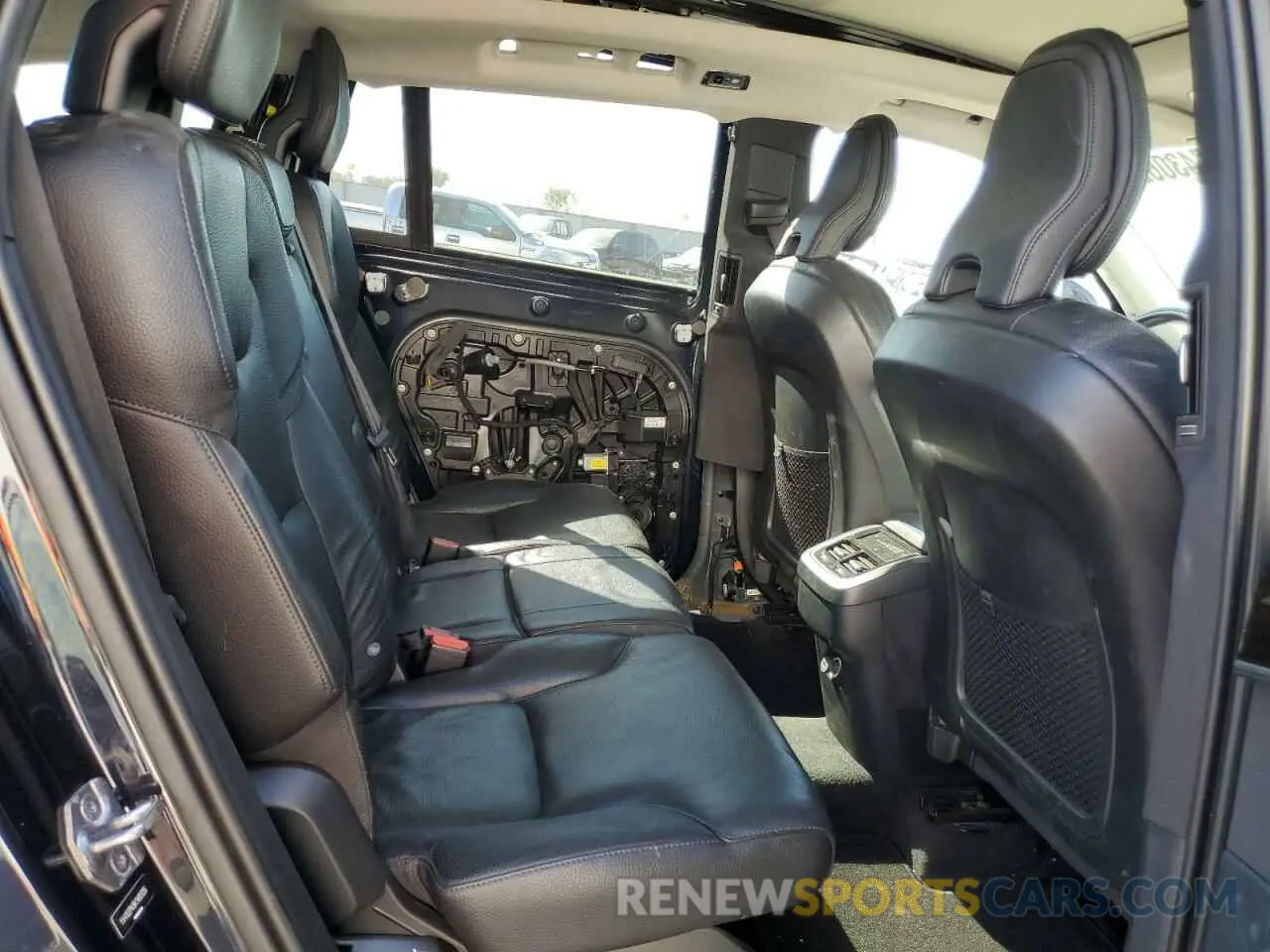 11 fotografías del automóvil dañado YV4102PK8K1485926 VOLVO XC90 2019