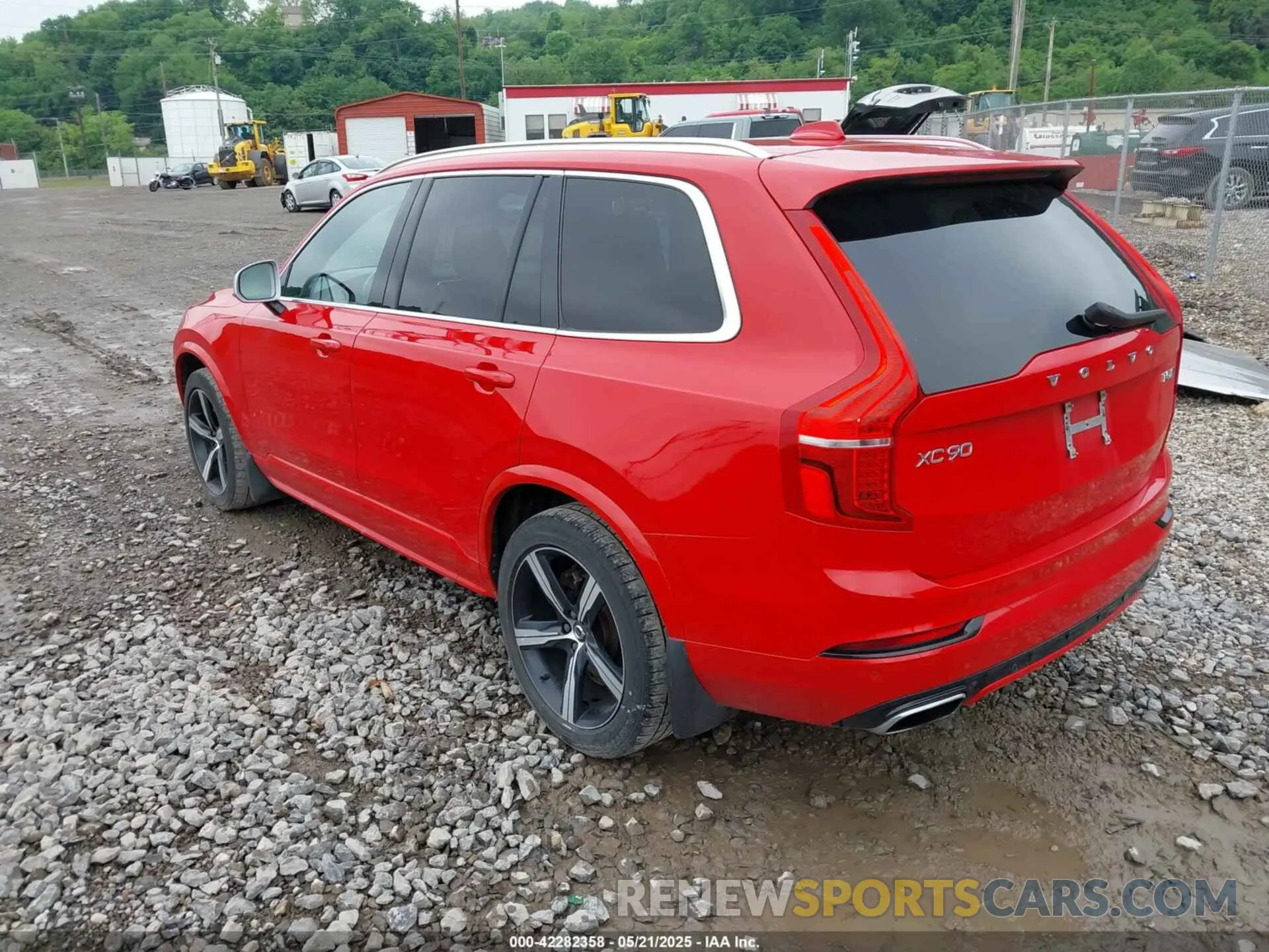 3 fotografías del automóvil dañado YV4102PM5K1469488 VOLVO XC90 2019