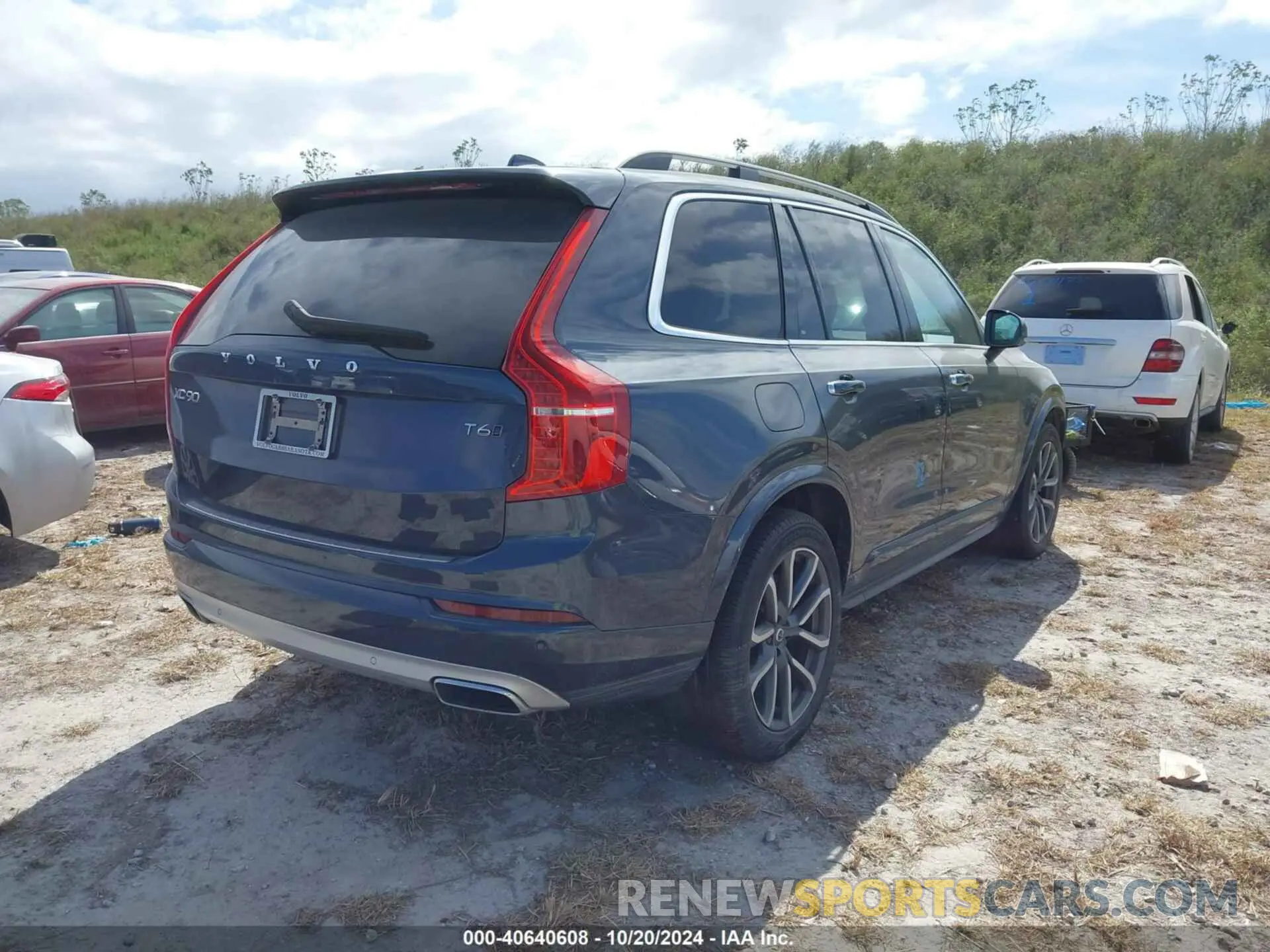 4 fotografías del automóvil dañado YV4A22PK0K1496557 VOLVO XC90 2019