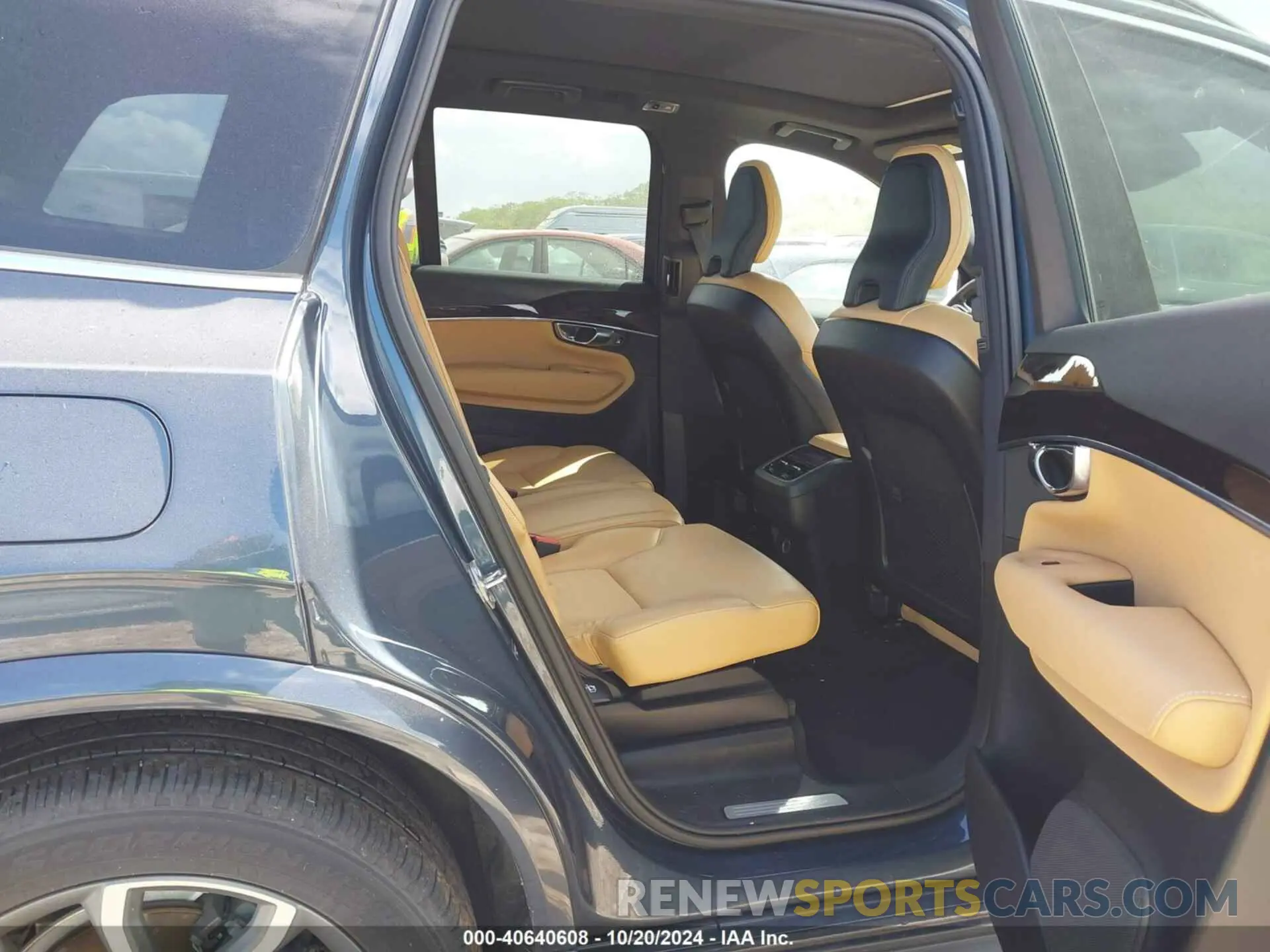 8 fotografías del automóvil dañado YV4A22PK0K1496557 VOLVO XC90 2019