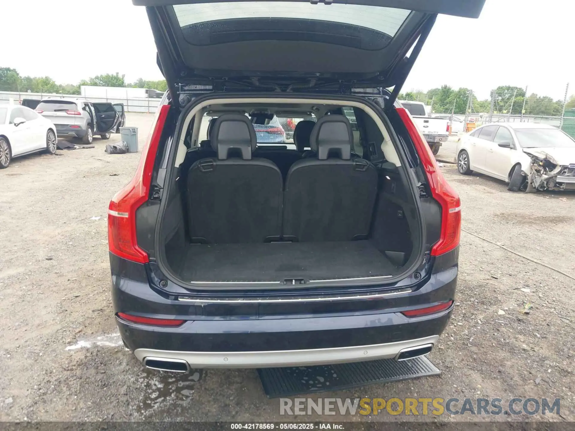 17 fotografías del automóvil dañado YV4A22PK1K1419387 VOLVO XC90 2019