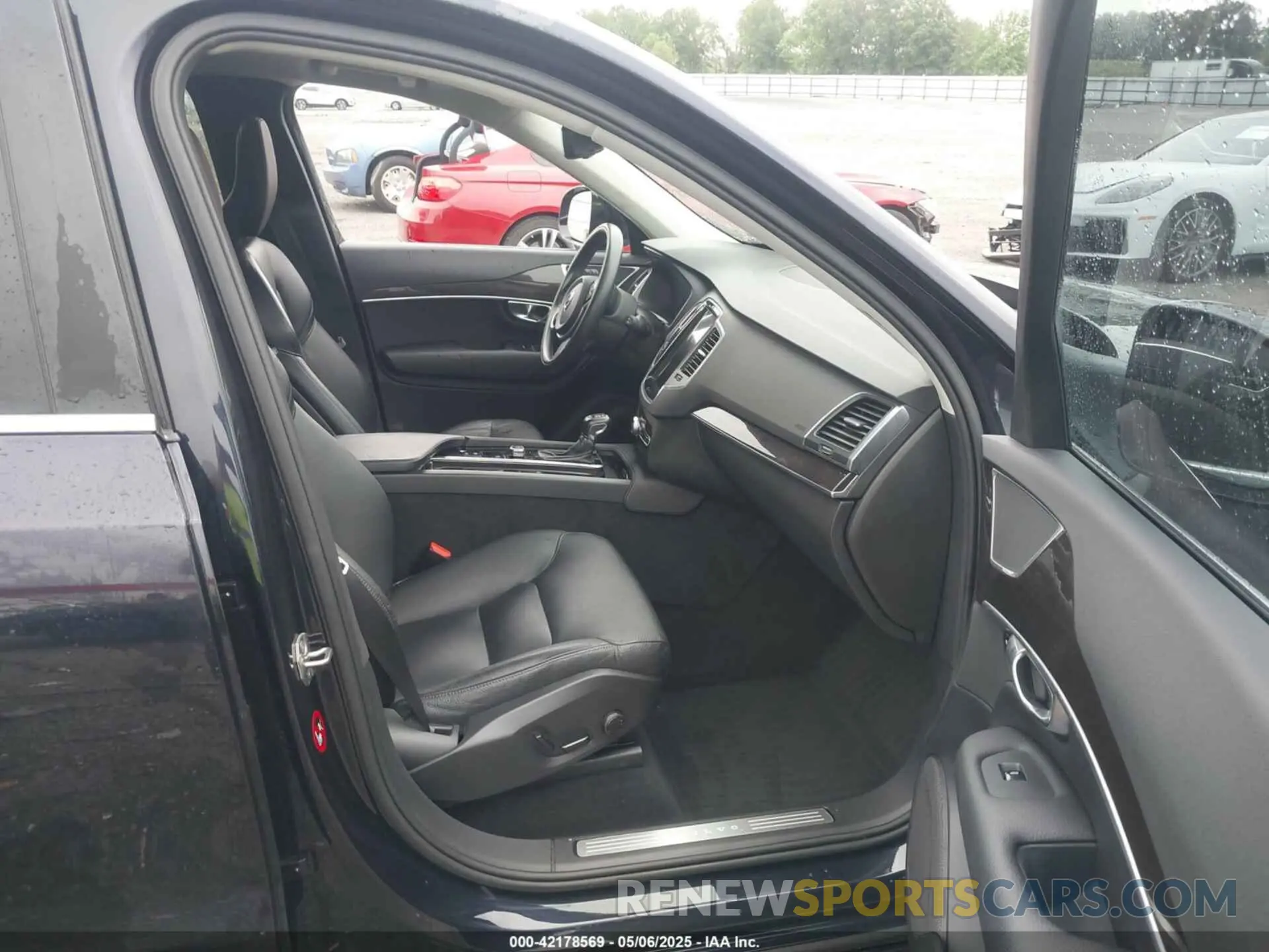 5 fotografías del automóvil dañado YV4A22PK1K1419387 VOLVO XC90 2019