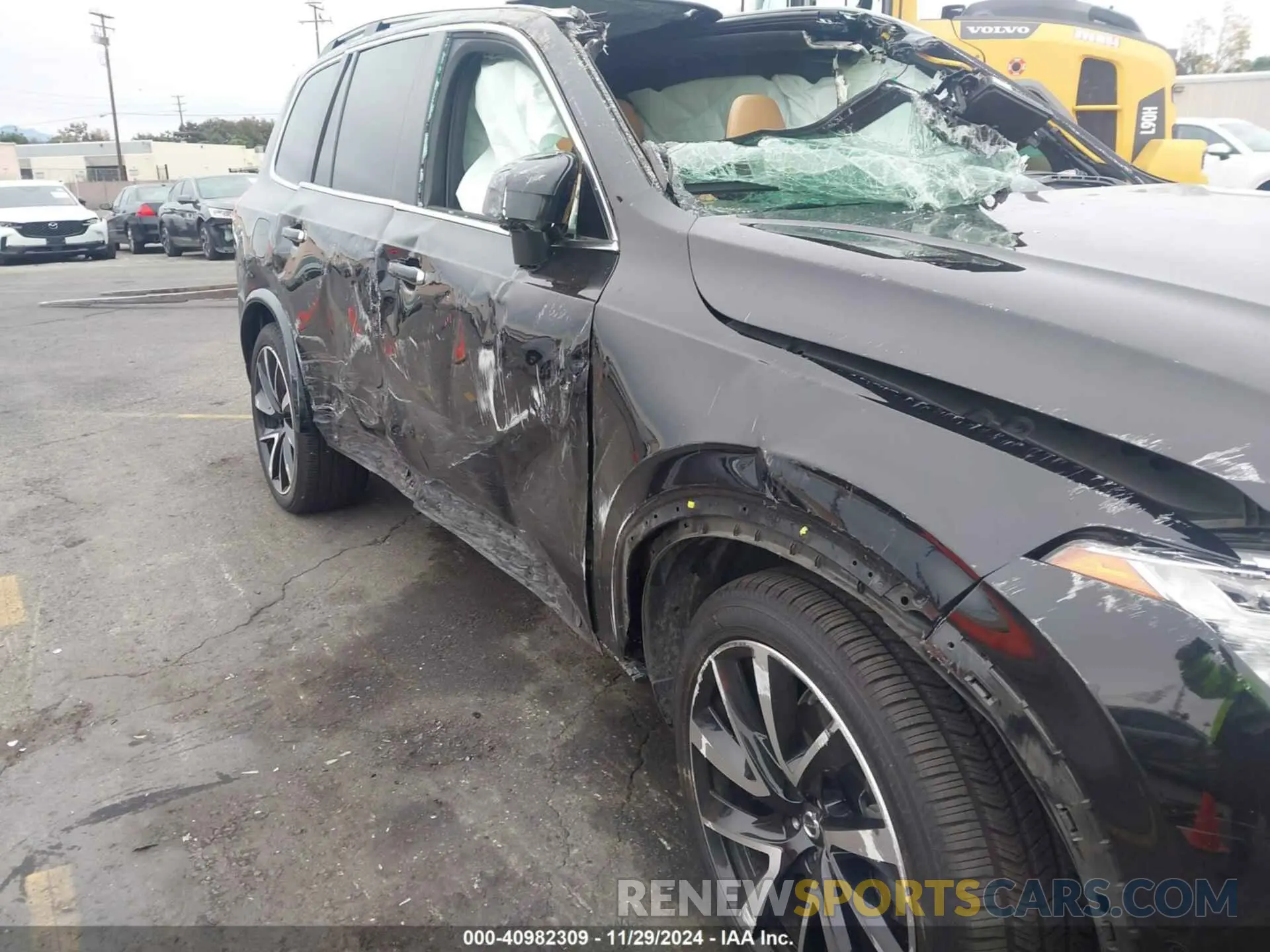 17 fotografías del automóvil dañado YV4A22PK1K1479394 VOLVO XC90 2019