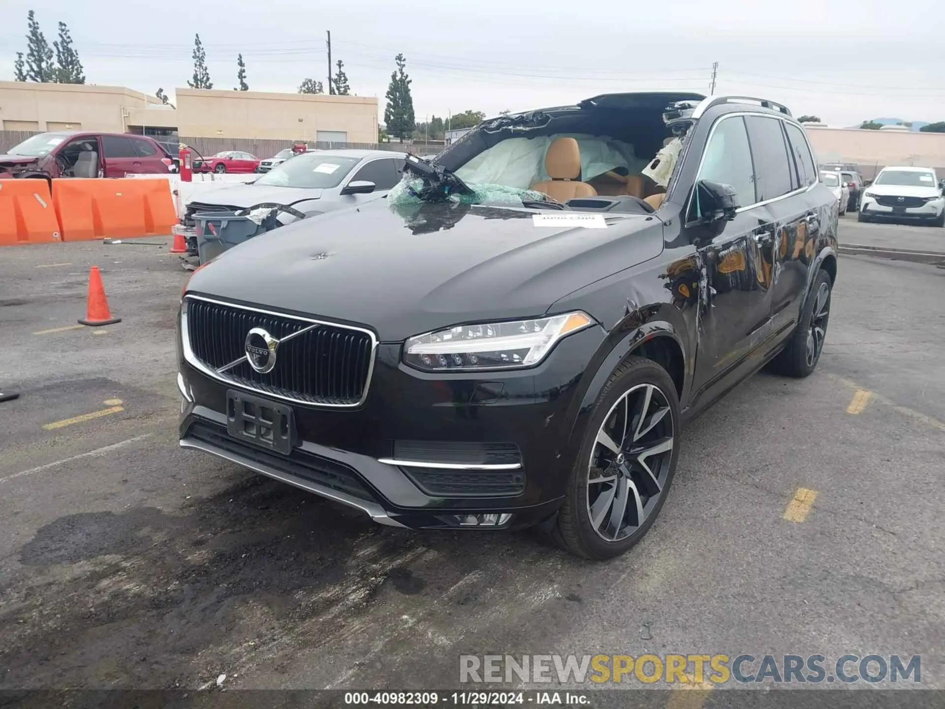 2 fotografías del automóvil dañado YV4A22PK1K1479394 VOLVO XC90 2019