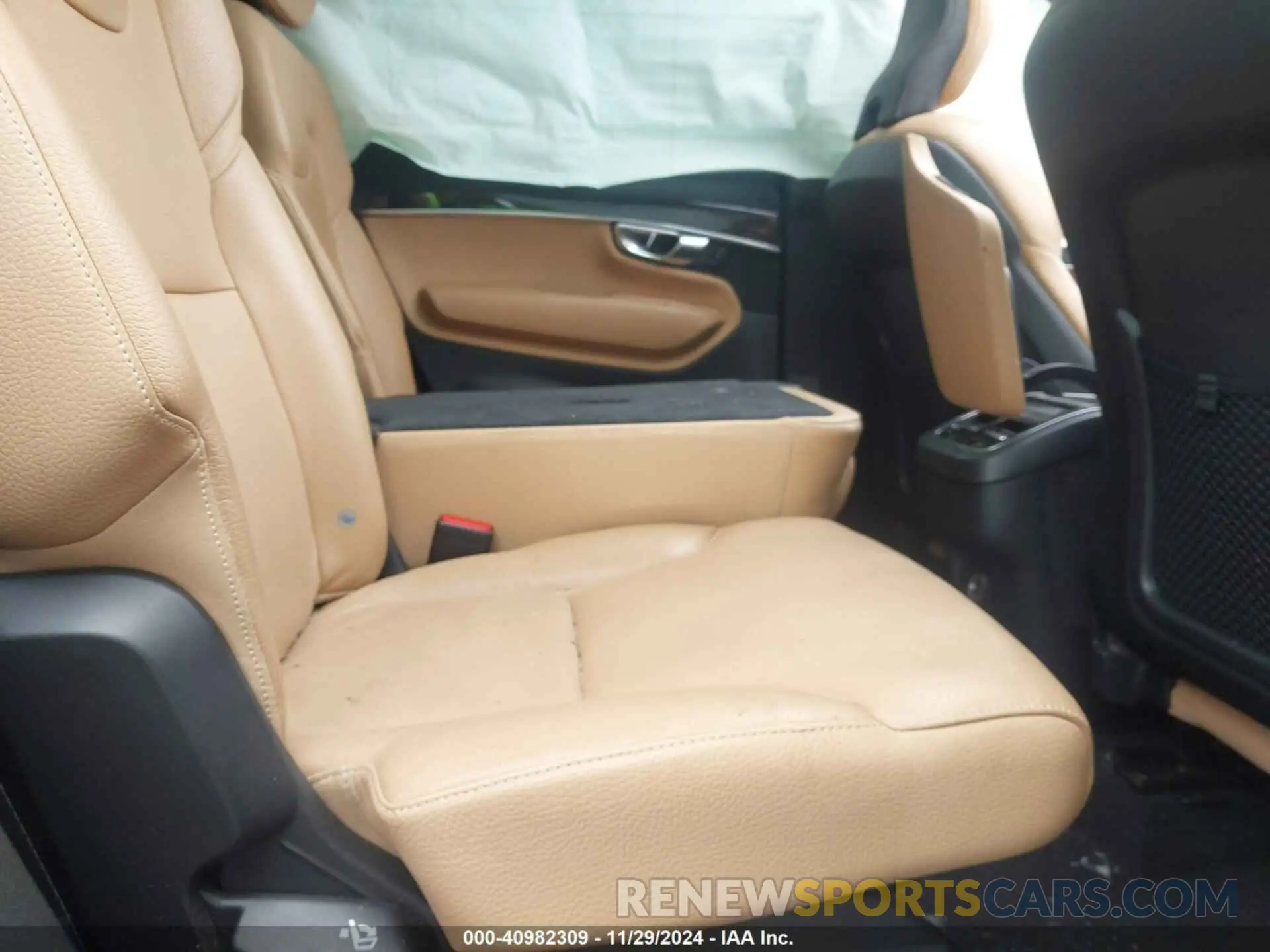 8 fotografías del automóvil dañado YV4A22PK1K1479394 VOLVO XC90 2019