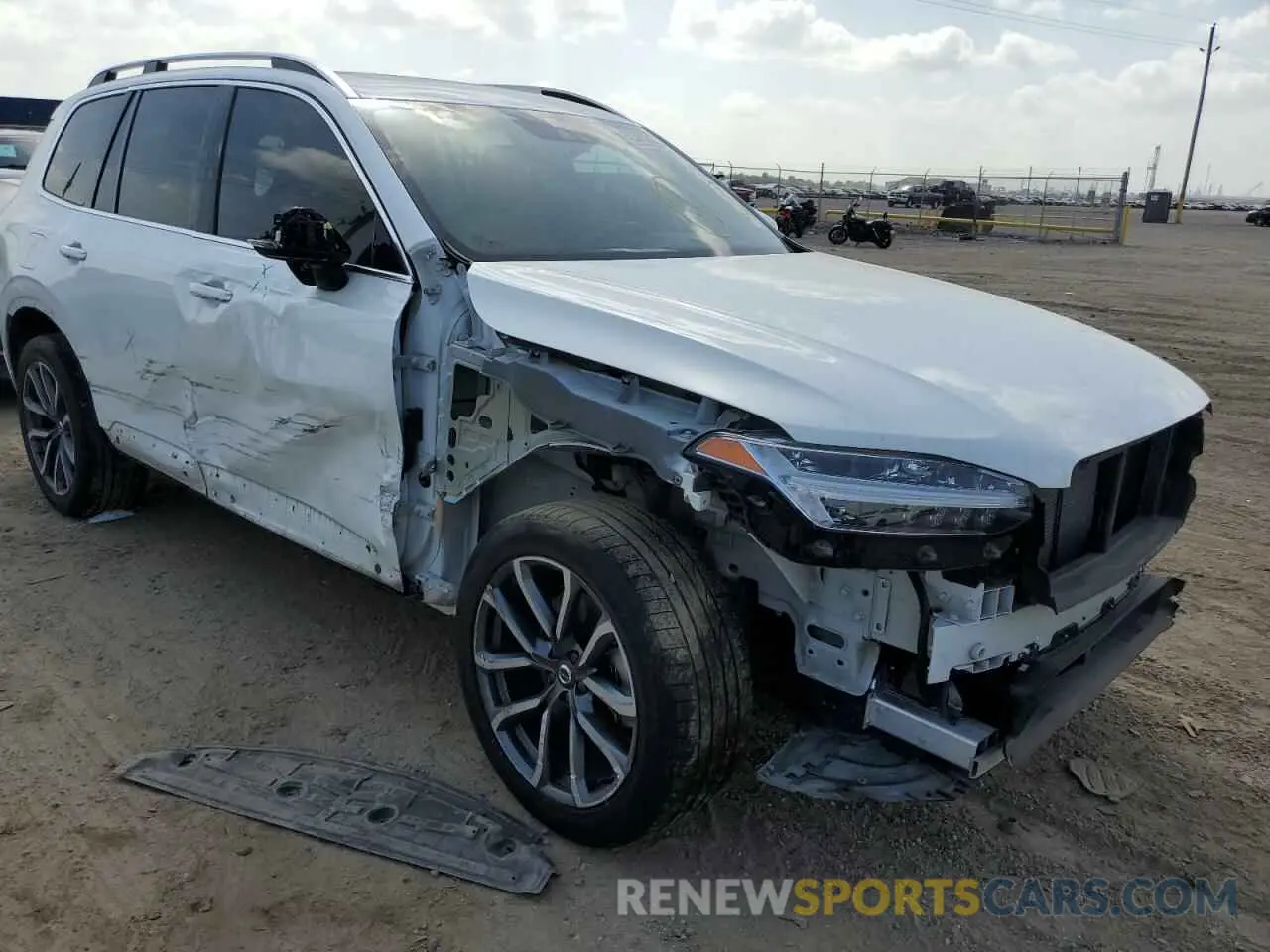 9 fotografías del automóvil dañado YV4A22PK2K1449675 VOLVO XC90 2019