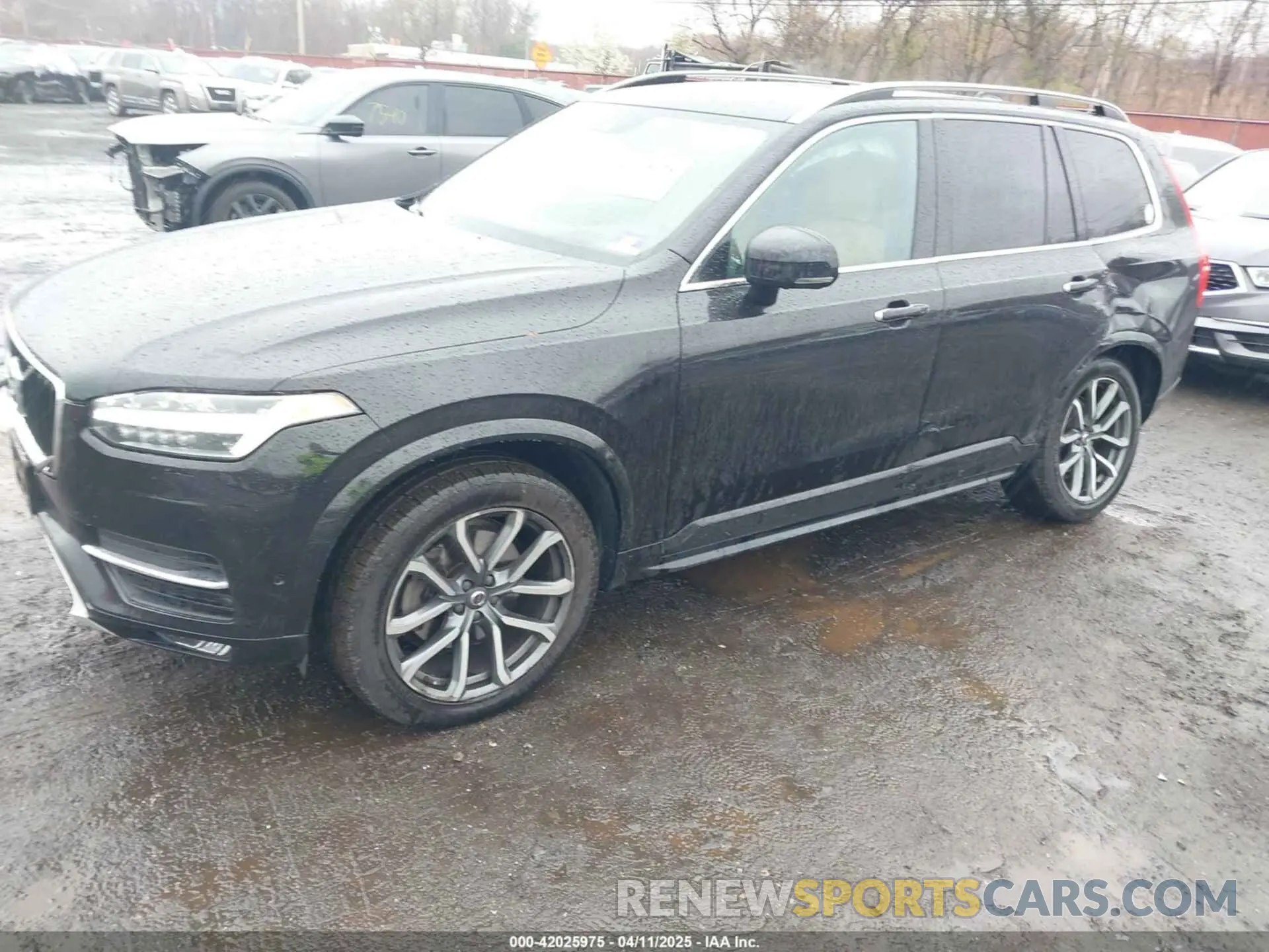 2 fotografías del automóvil dañado YV4A22PK3K1470213 VOLVO XC90 2019