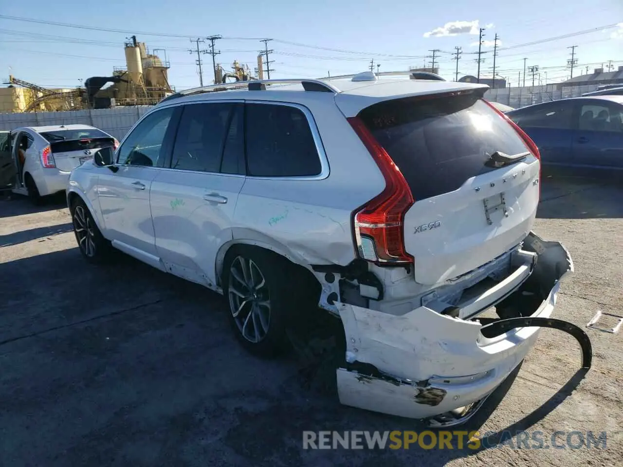 3 fotografías del automóvil dañado YV4A22PK3K1499095 VOLVO XC90 2019