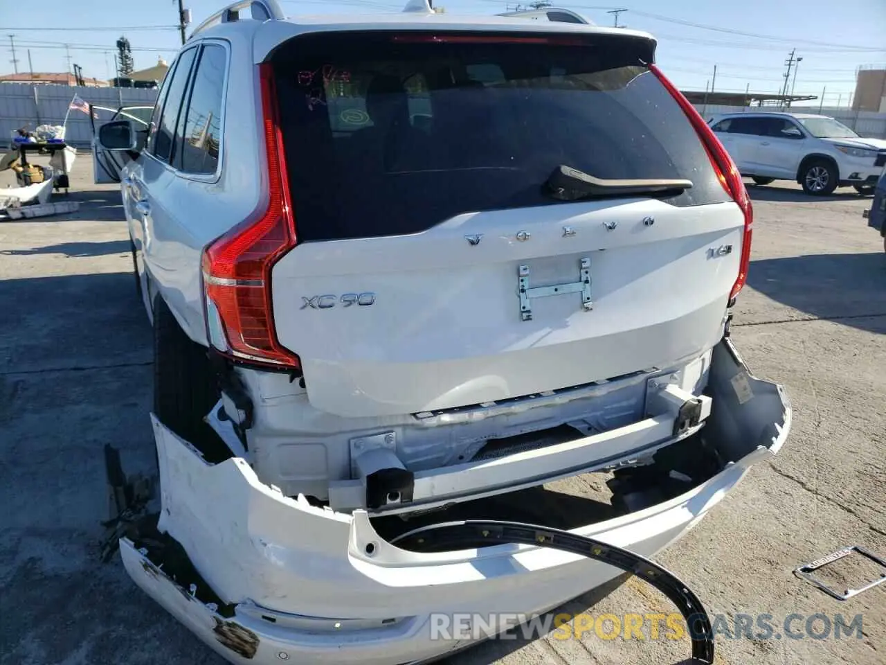 9 fotografías del automóvil dañado YV4A22PK3K1499095 VOLVO XC90 2019