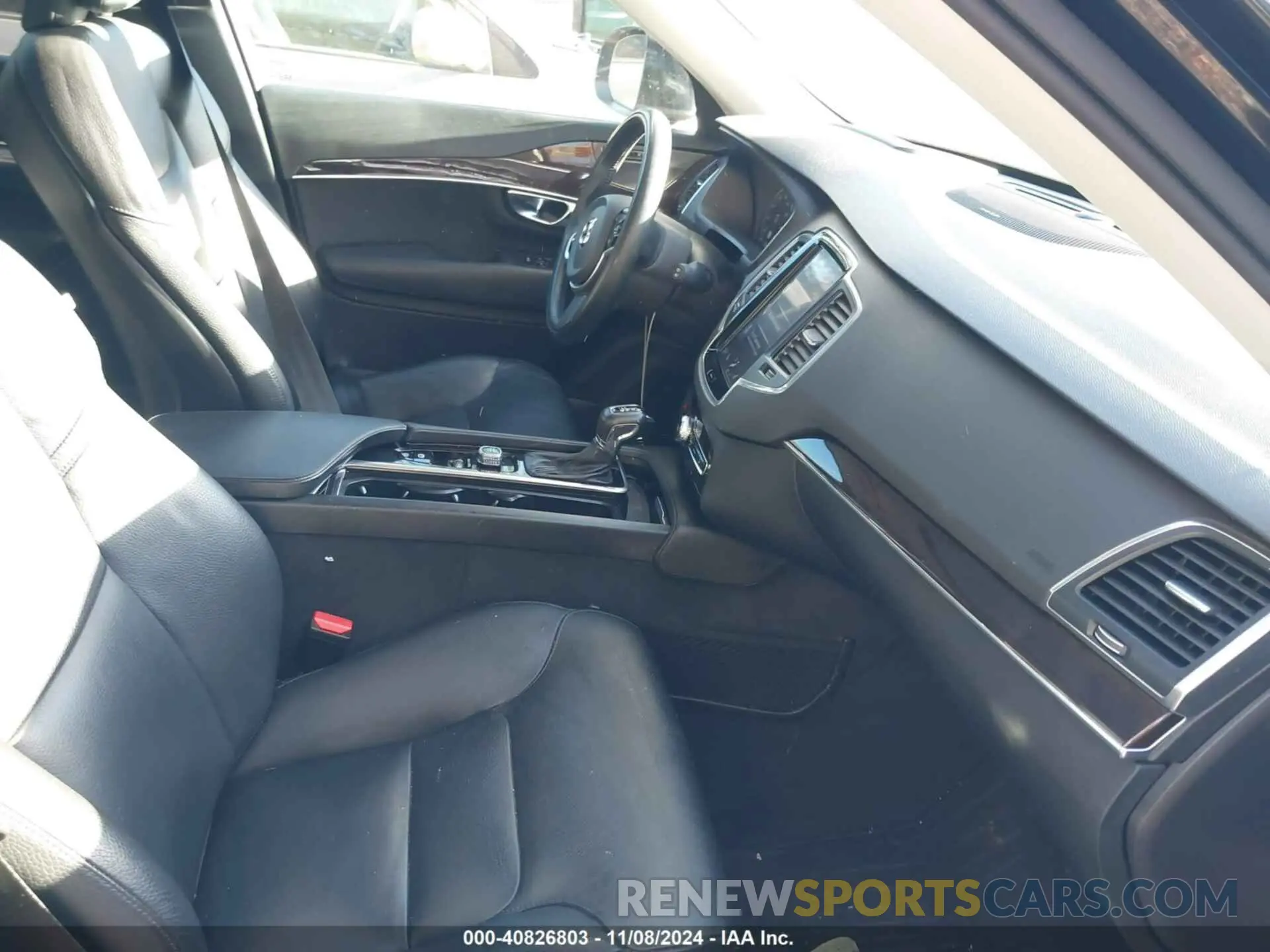 5 fotografías del automóvil dañado YV4A22PK4K1499428 VOLVO XC90 2019