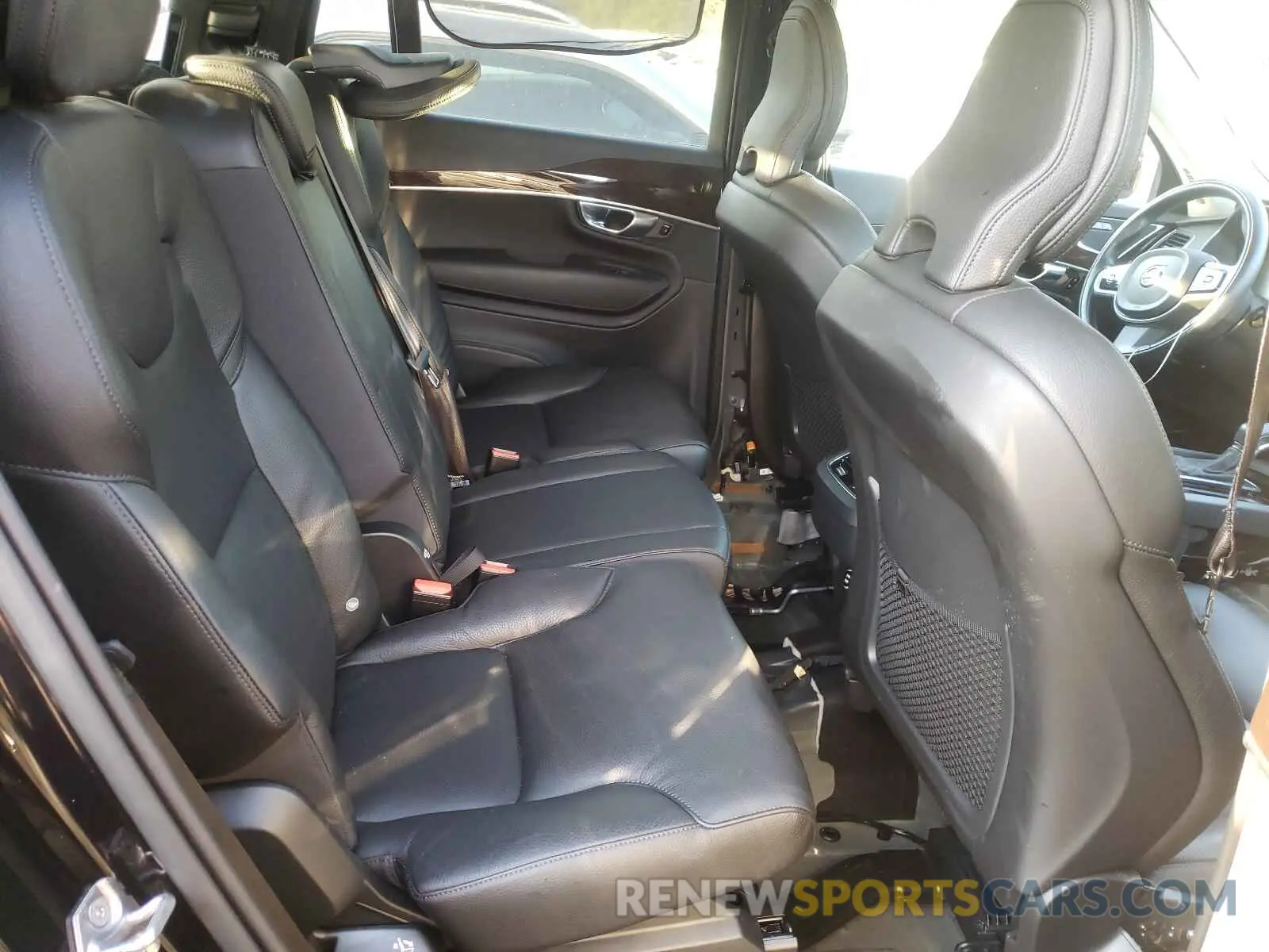 6 fotografías del automóvil dañado YV4A22PK6K1440896 VOLVO XC90 2019