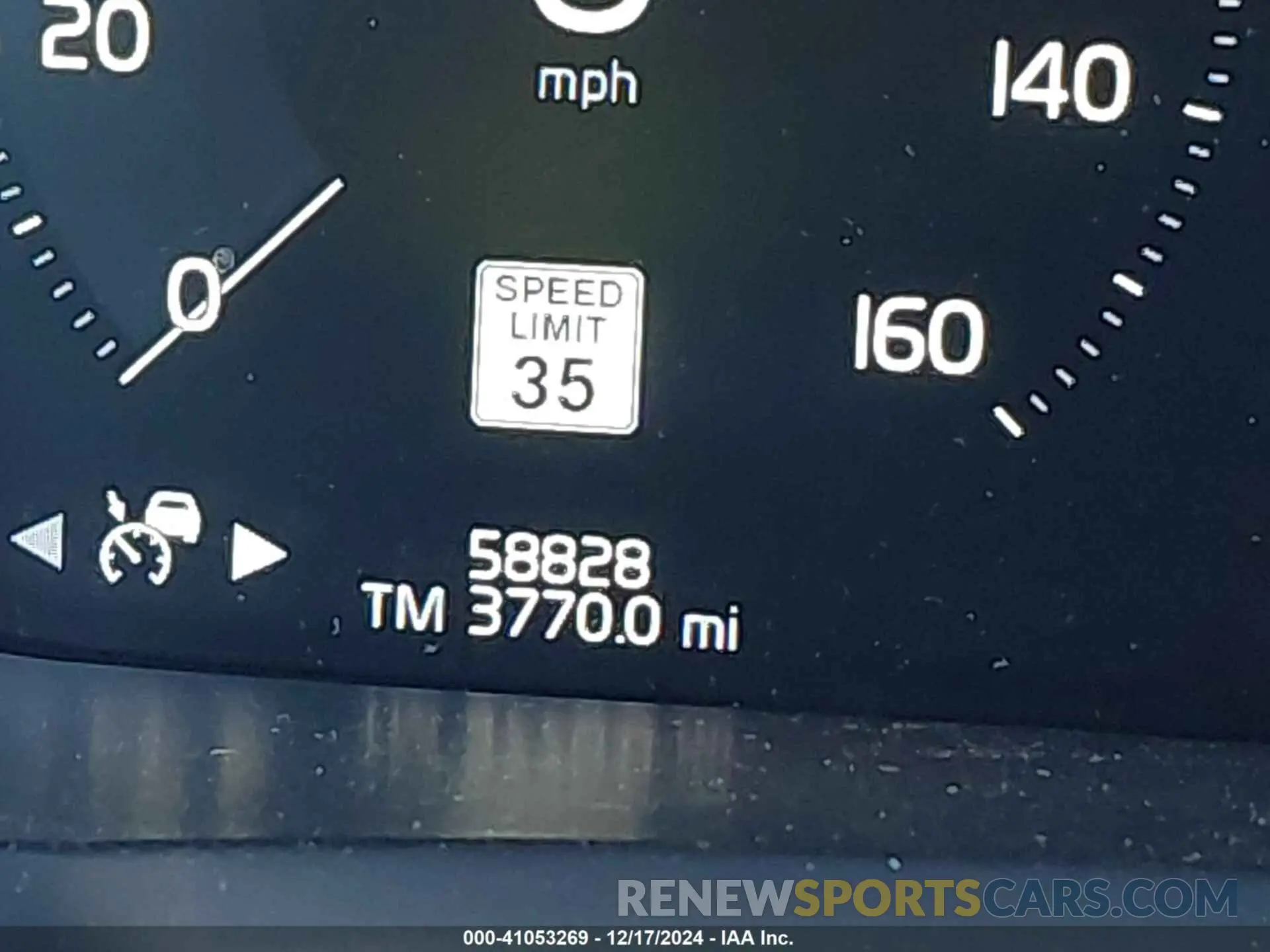 15 fotografías del automóvil dañado YV4A22PK6K1495557 VOLVO XC90 2019