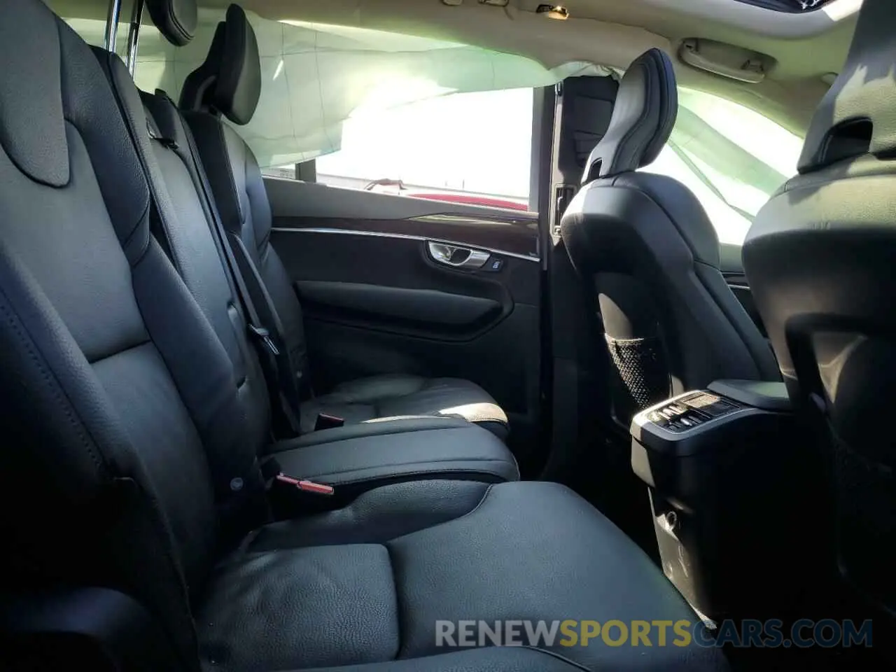 11 fotografías del automóvil dañado YV4A22PKXK1492192 VOLVO XC90 2019
