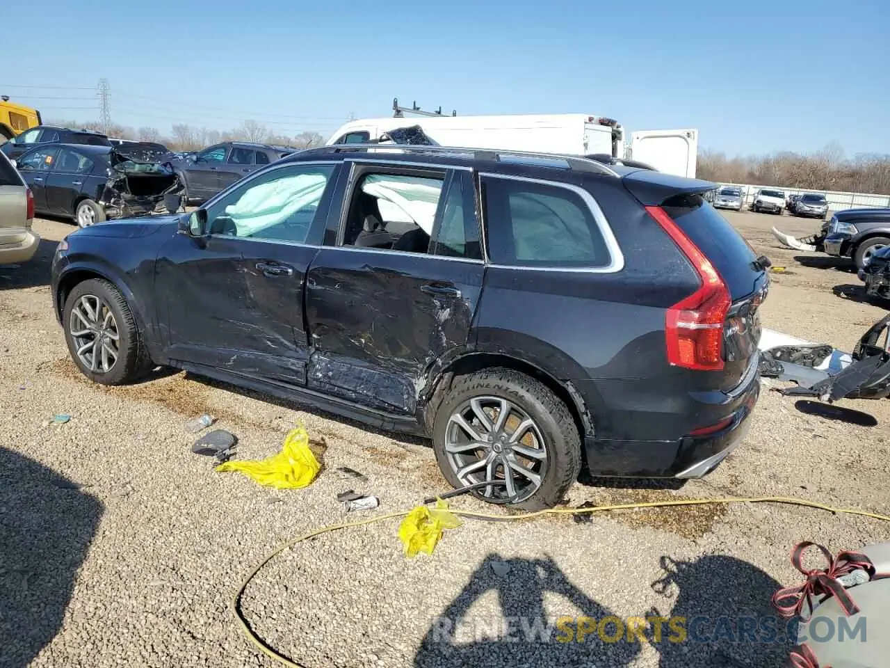 2 fotografías del automóvil dañado YV4A22PKXK1492192 VOLVO XC90 2019