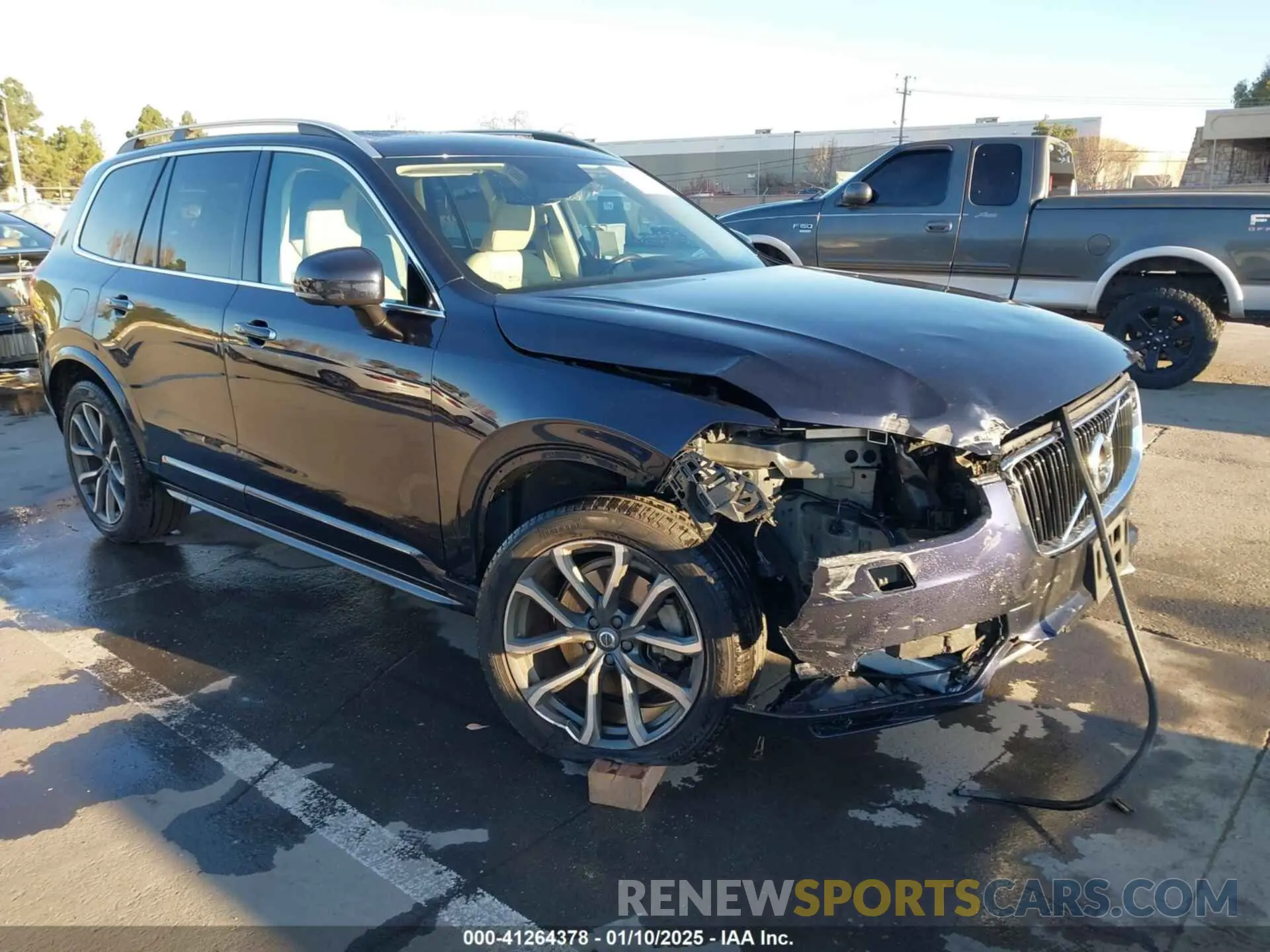 1 fotografías del automóvil dañado YV4A22PKXK1494623 VOLVO XC90 2019