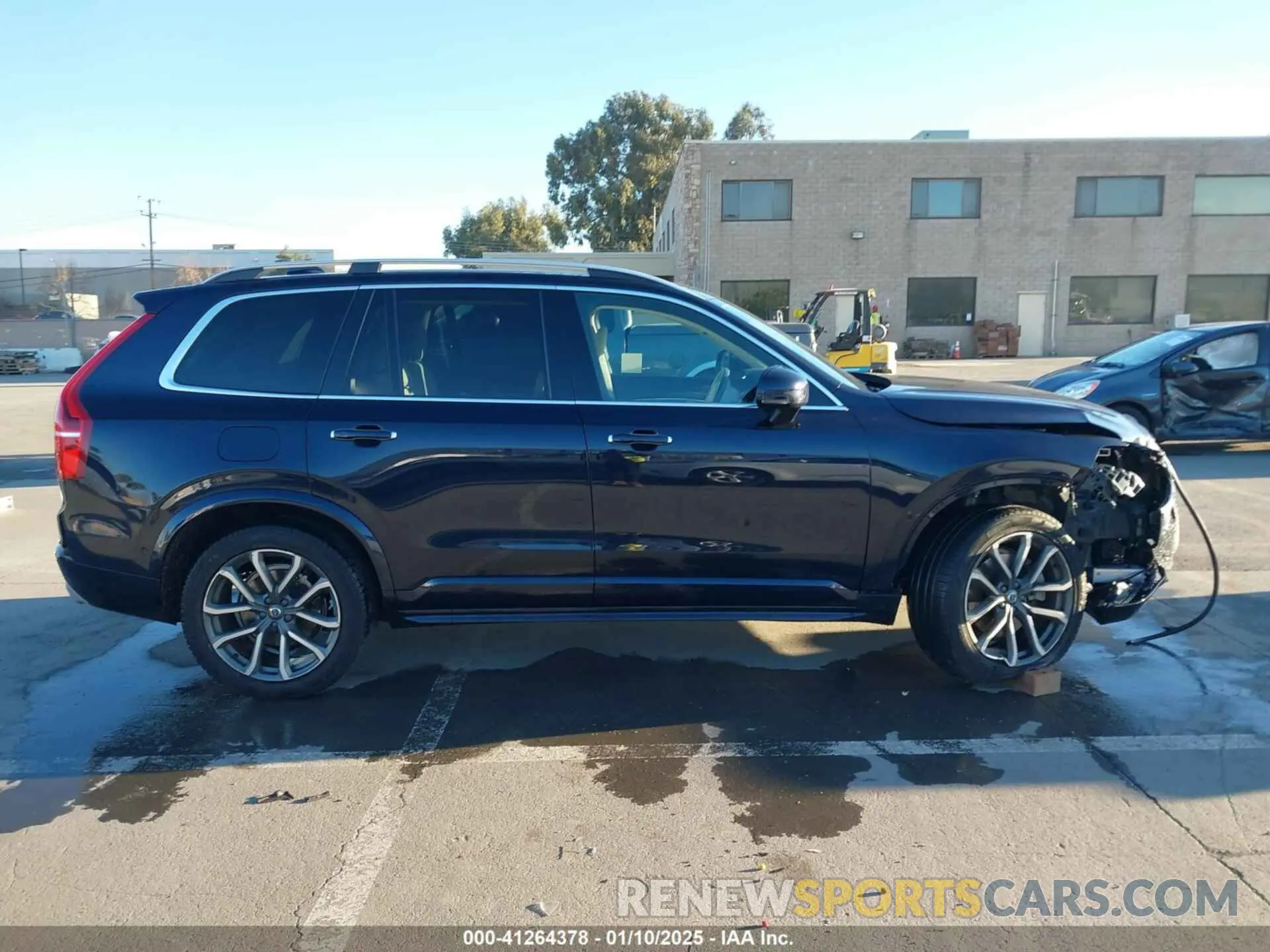 13 fotografías del automóvil dañado YV4A22PKXK1494623 VOLVO XC90 2019