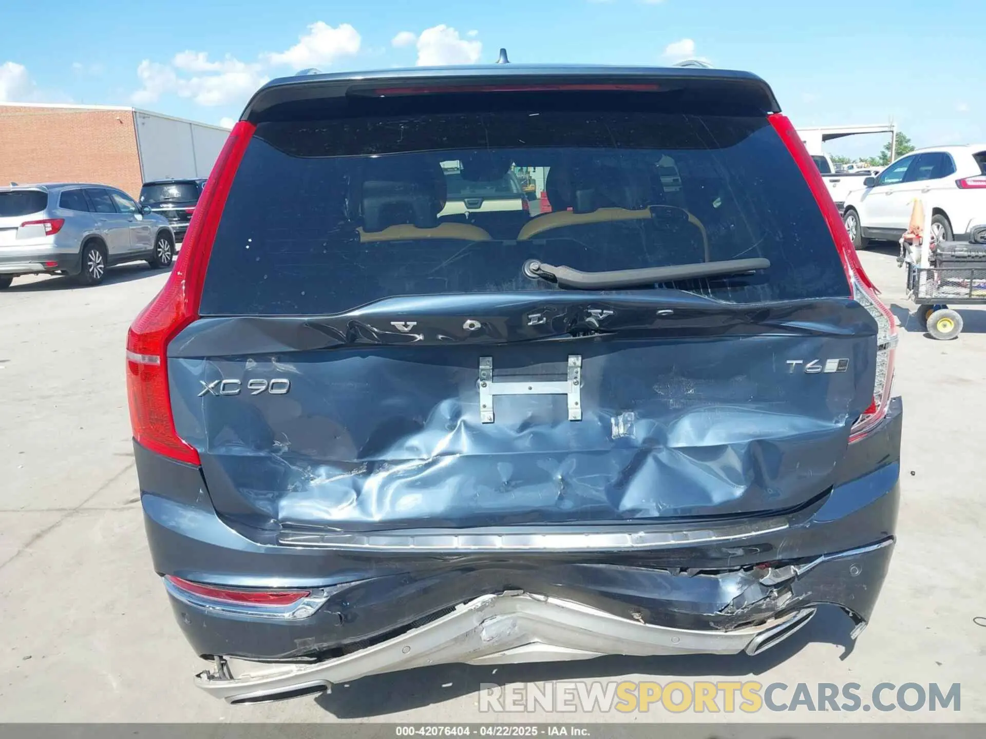 6 fotografías del automóvil dañado YV4A22PL2K1487822 VOLVO XC90 2019