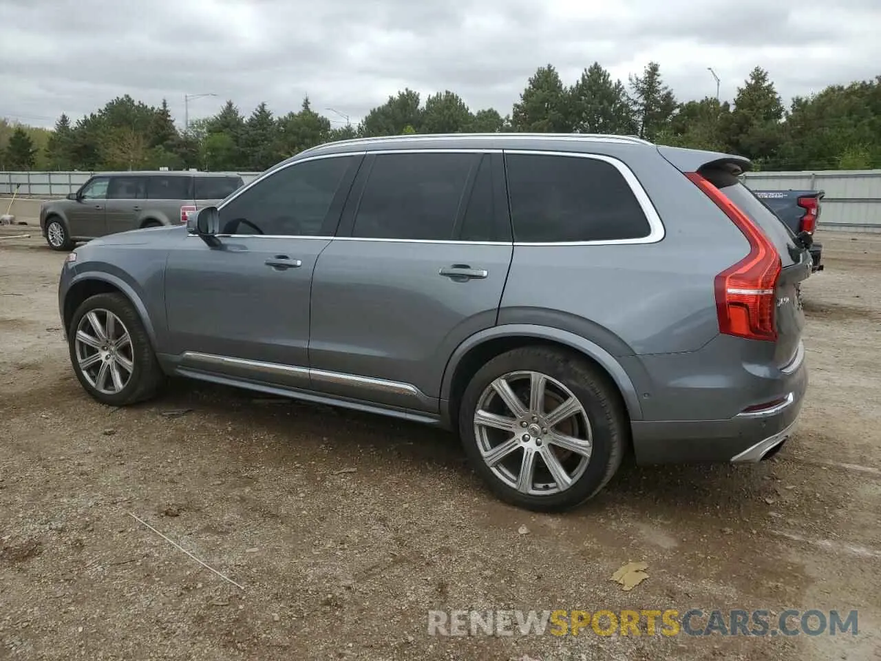 2 fotografías del automóvil dañado YV4A22PL2K1499596 VOLVO XC90 2019