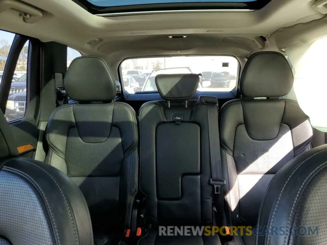 10 fotografías del automóvil dañado YV4A22PL2K1514081 VOLVO XC90 2019